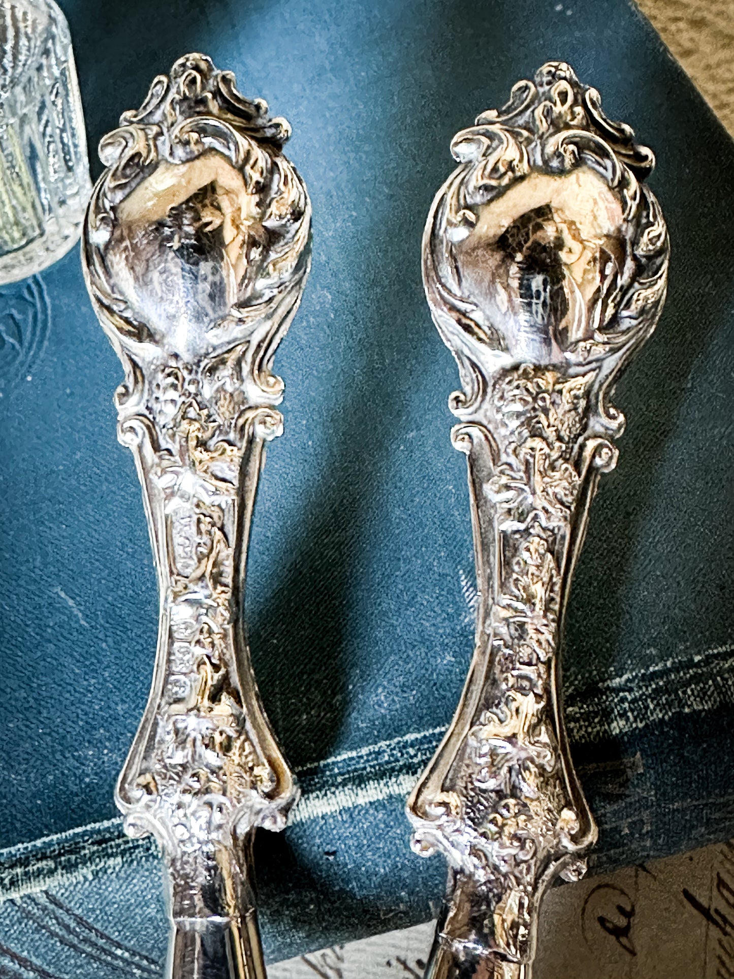 A Gorgeous pair of Hallmarked Silver and Bone Glove Stretchers