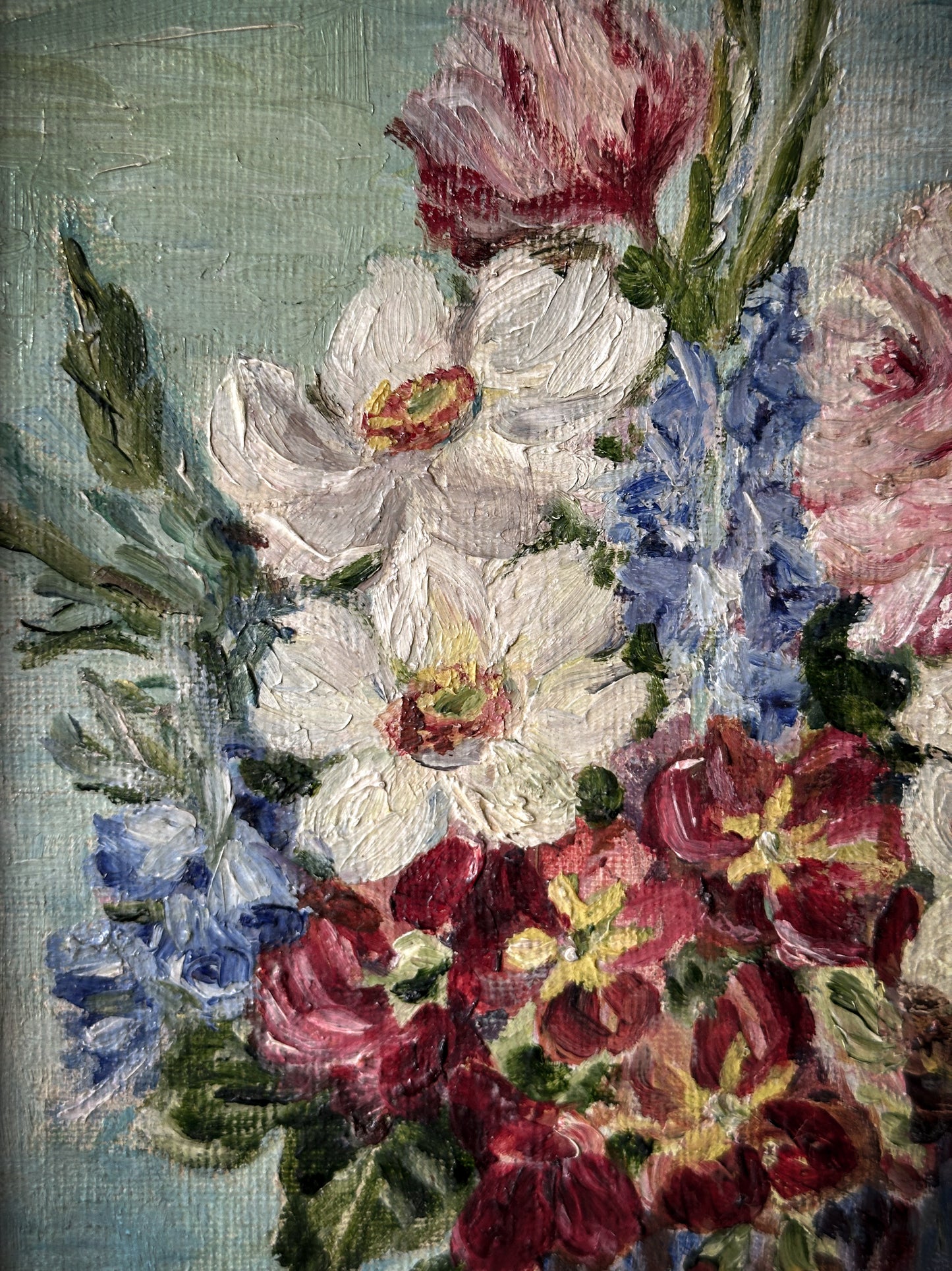 A beautiful vintage Oil Painting of Flowers