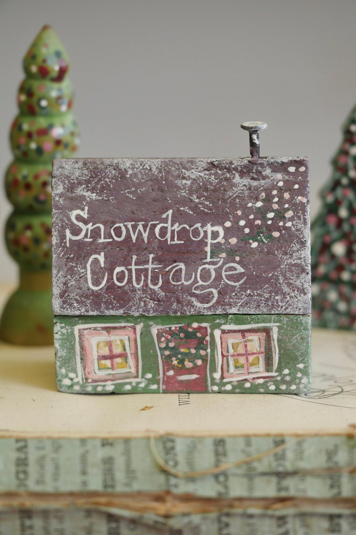 Reworked Vintage German Erzgebirge Christmas Houses – Snowdrop Cottage