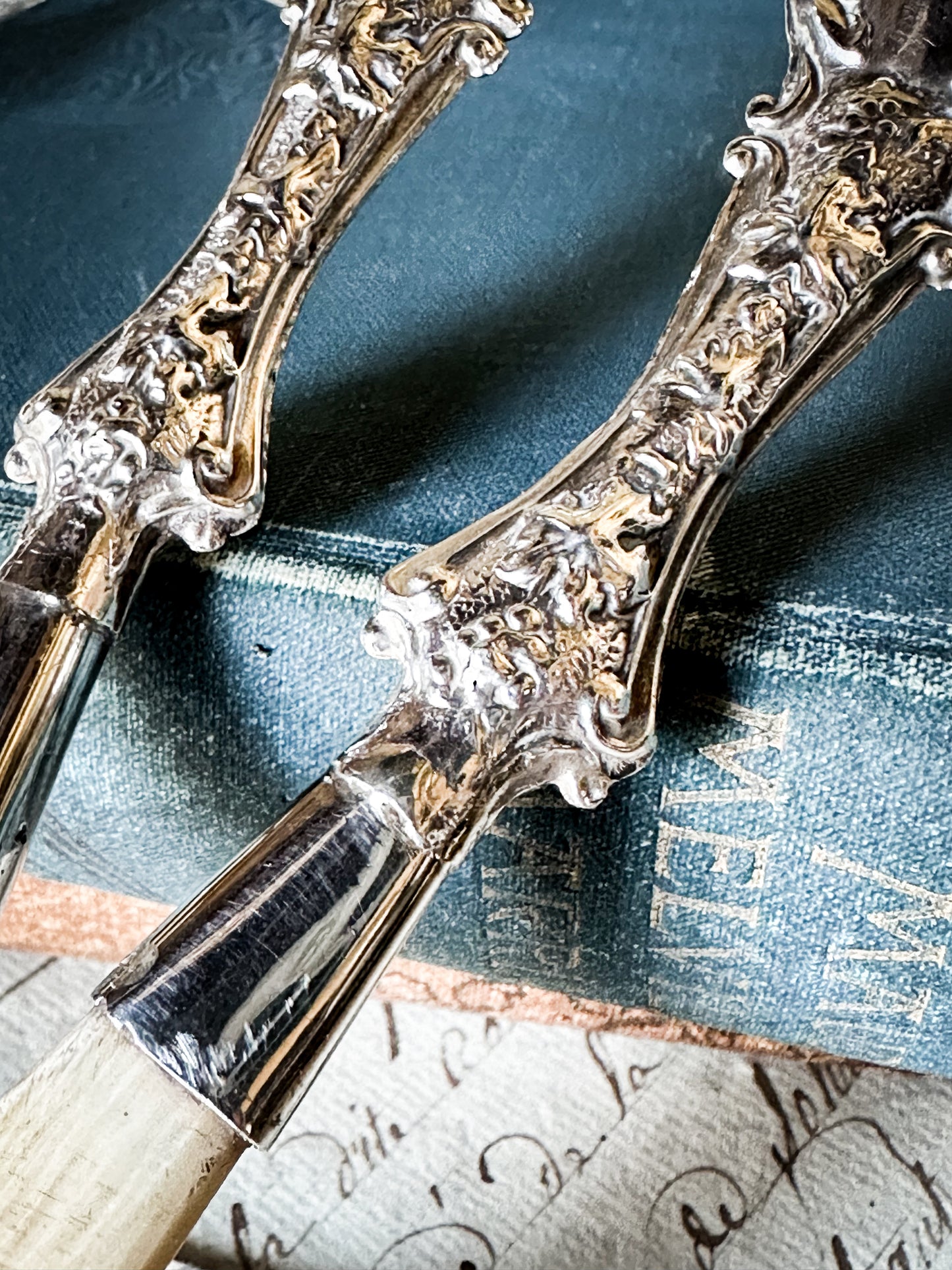 A Gorgeous pair of Hallmarked Silver and Bone Glove Stretchers