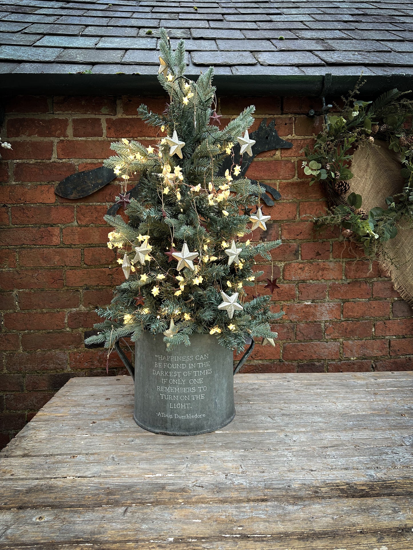 A beautiful heirloom vintage galvanised tub hand painted using traditional sign writer’s techniques and materials.