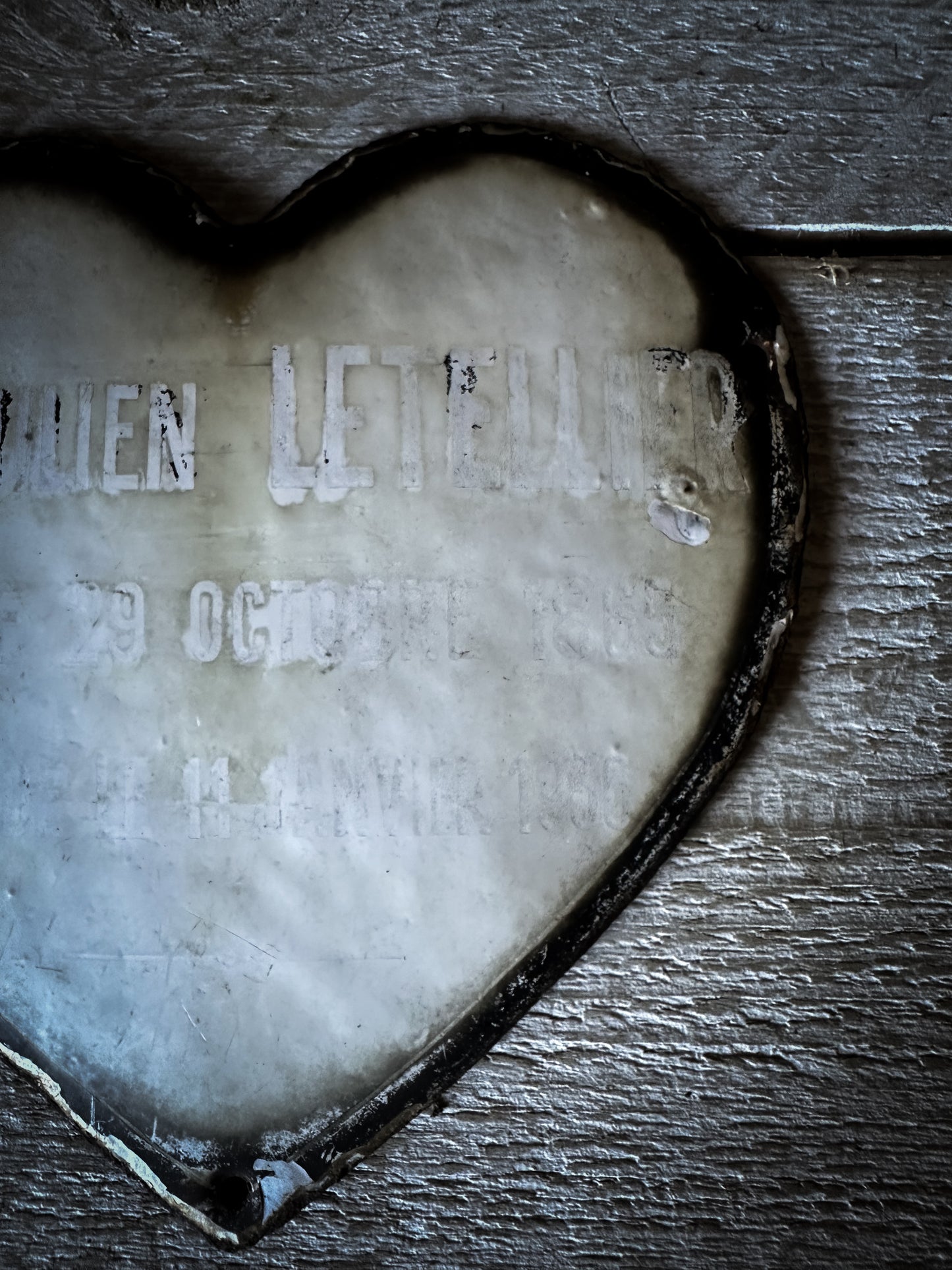 A Vintage French Enamel Heart Memorial Plaque