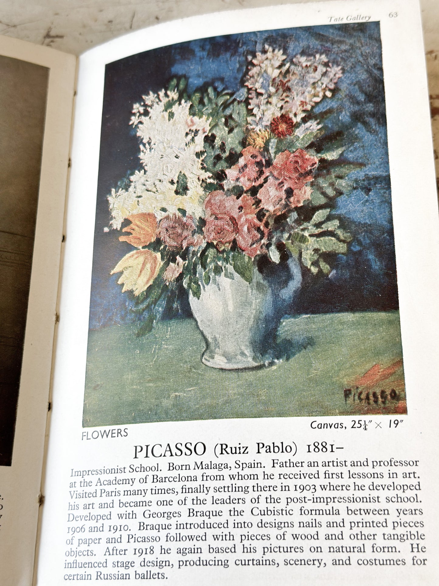 Cavalcade of Painting antique art book Harper of Holloway, 1930.
L18.5cm W13cm D1cm.