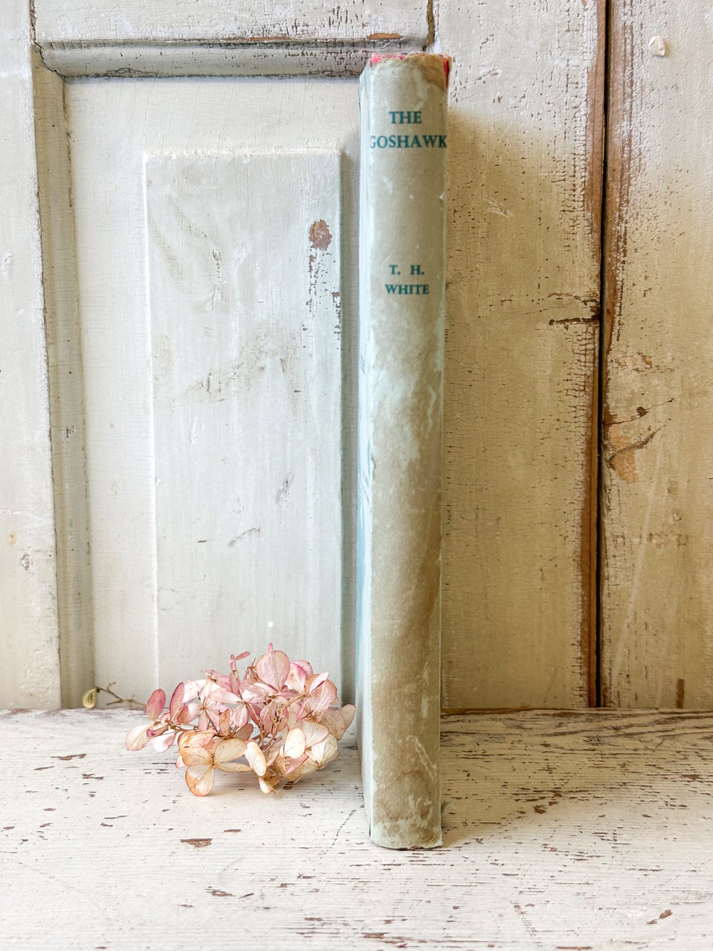Vintage book “The Goshawk” by T.H. White, Jonathan Cape, London 1953