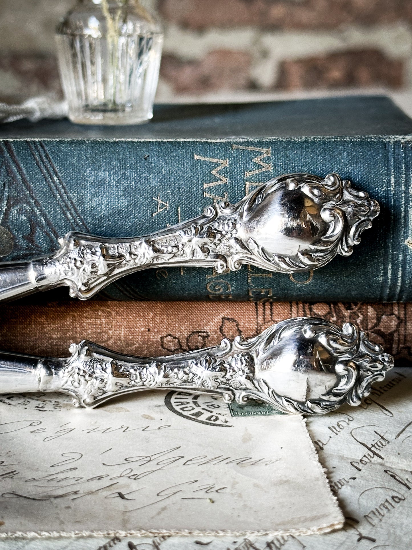 A Gorgeous pair of Hallmarked Silver and Bone Glove Stretchers