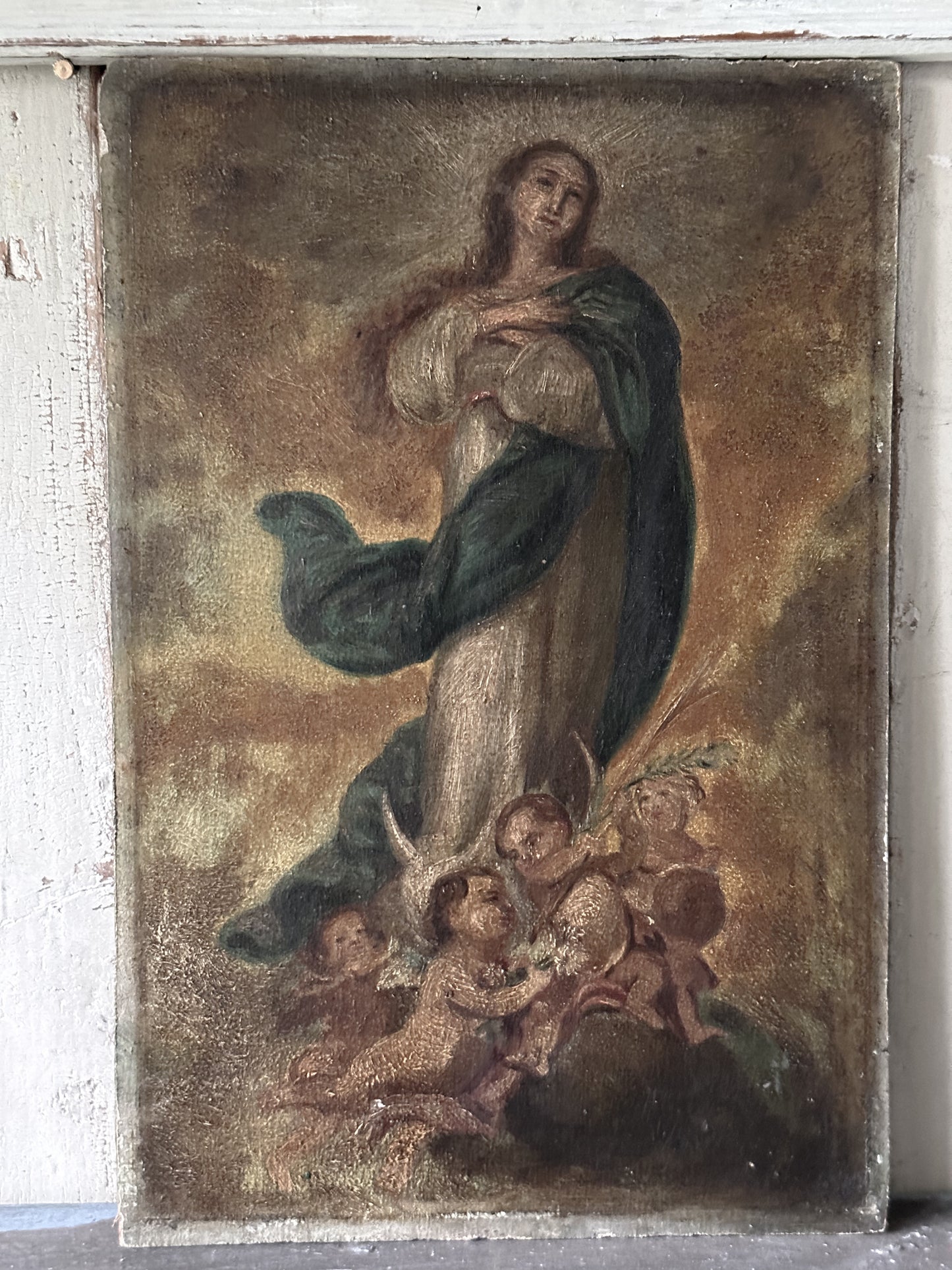 Antique oil on wood panel religious painting of Mary with cherubs at her feet