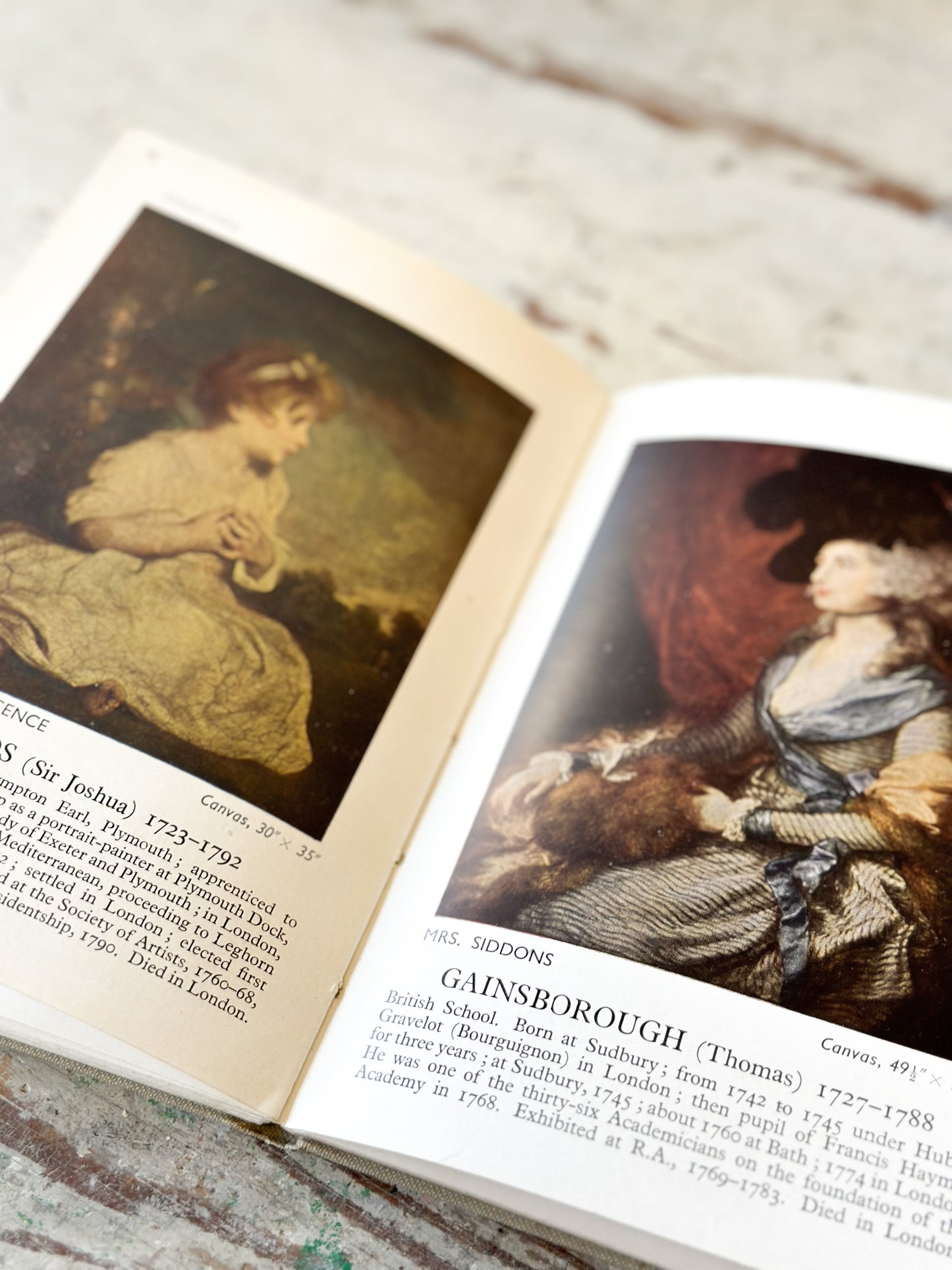 Cavalcade of Painting antique art book Harper of Holloway, 1930.
L18.5cm W13cm D1cm.