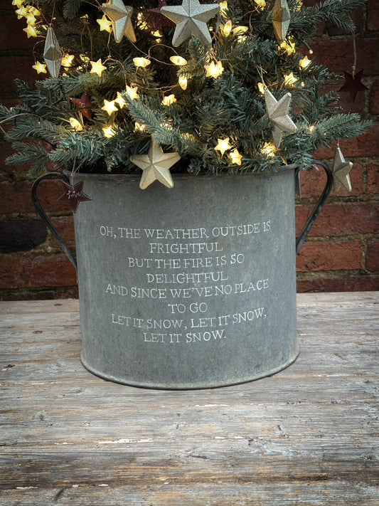 A beautiful heirloom vintage galvanised tub hand painted using traditional sign writer’s techniques and materials.