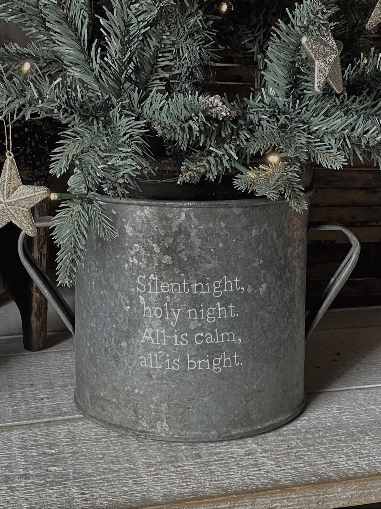 A beautiful heirloom vintage galvanised tub hand painted using traditional sign writer’s techniques and materials