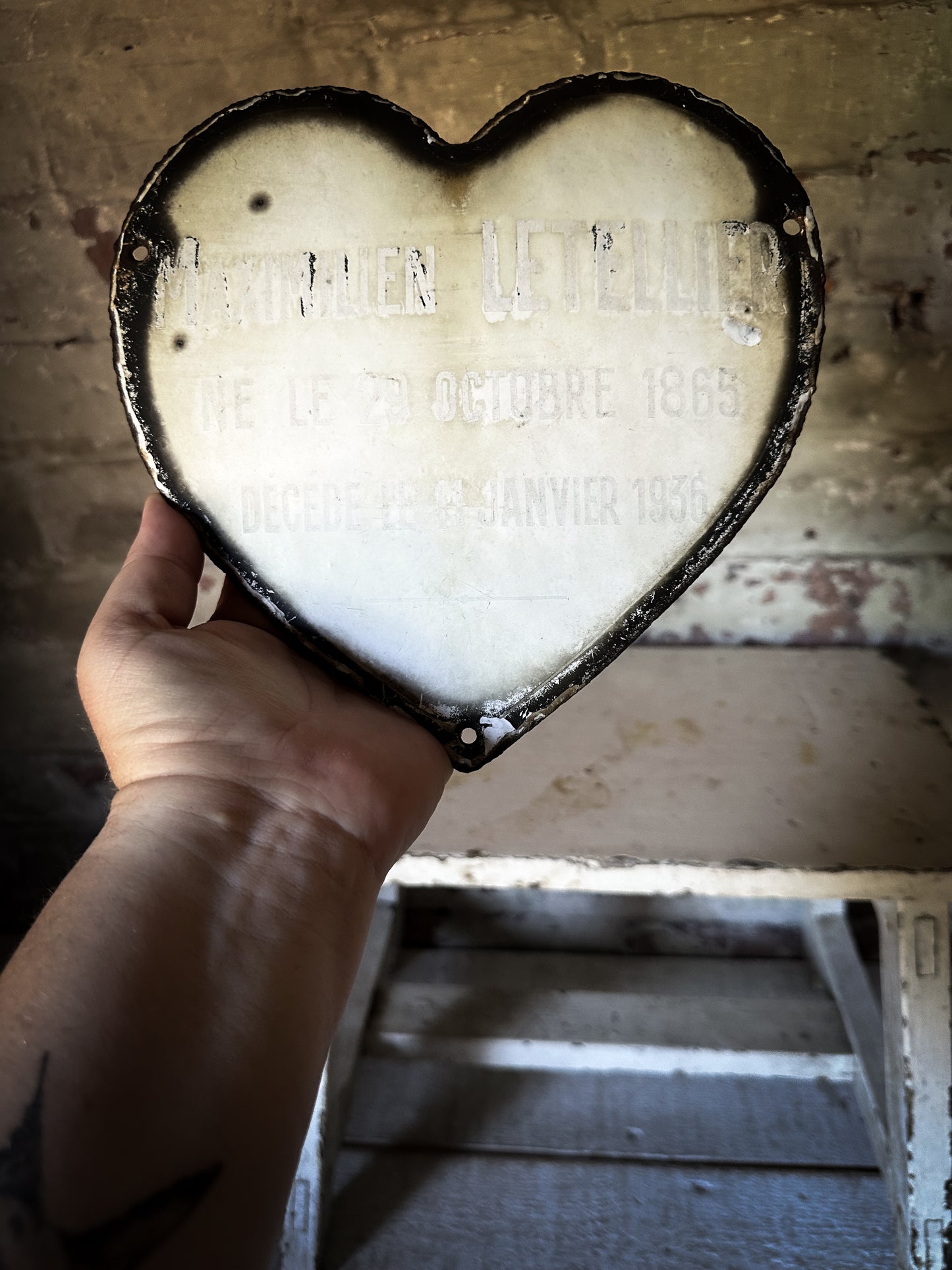 A Vintage French Enamel Heart Memorial Plaque