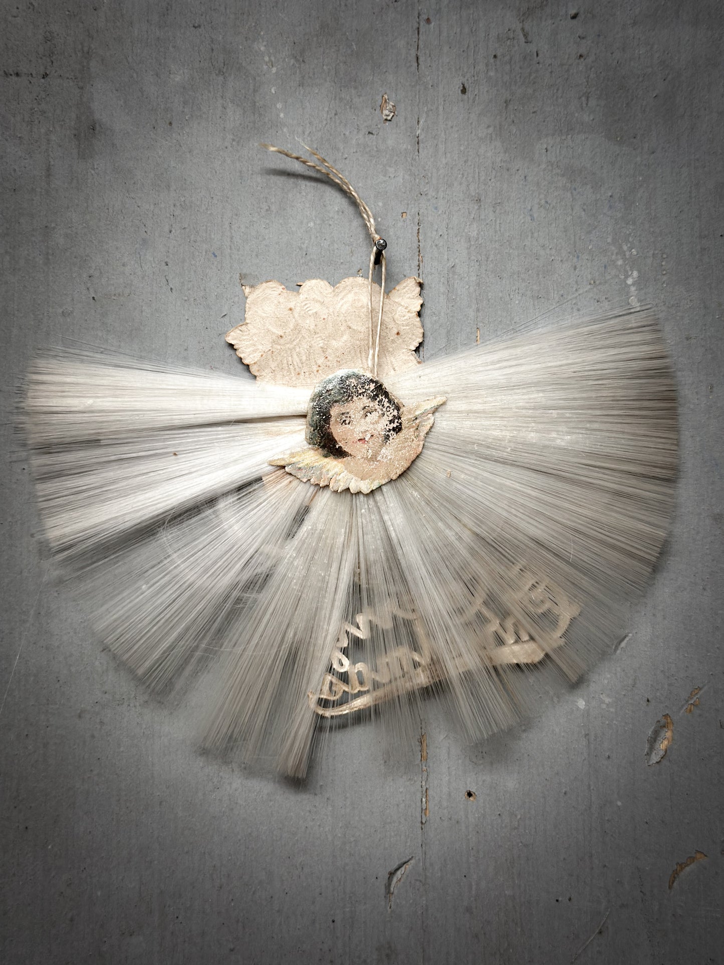 Antique German Spun-Glass Fan Ornament with Angels & Spun-Glass Rosettes (c. 1890–1910)