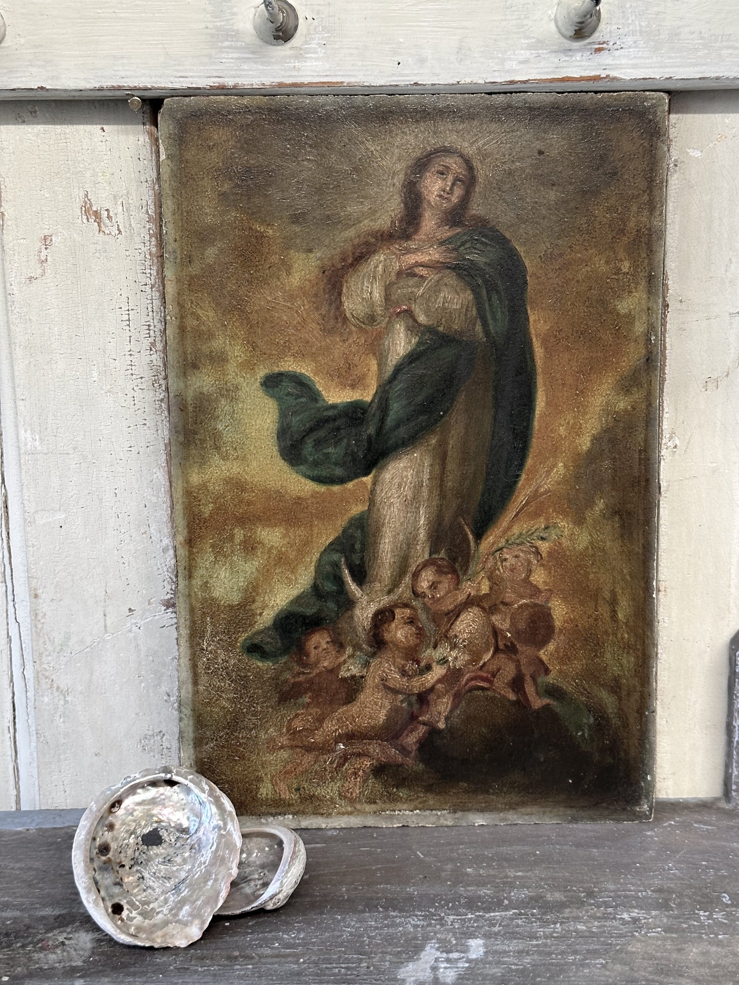 Antique oil on wood panel religious painting of Mary with cherubs at her feet