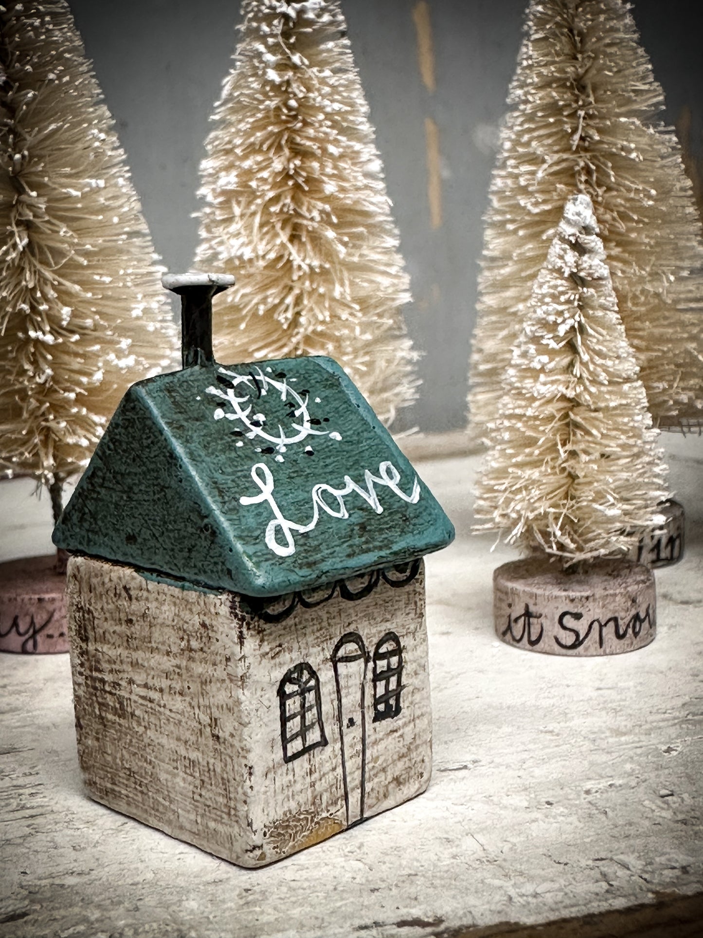 A mini Vintage German Erzgebirge Putz Wooden Village House “Love”