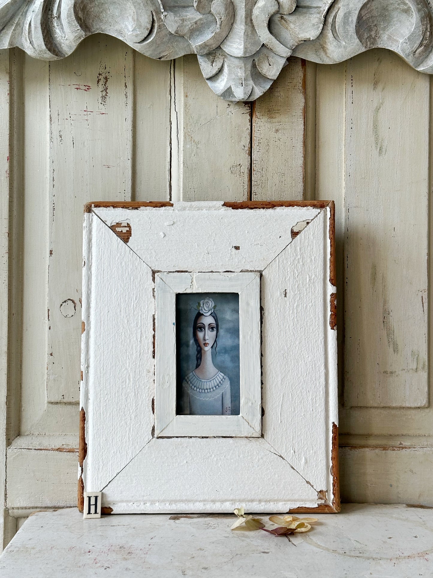 A Beautiful framed portrait of a lady by Sandra Pelser H