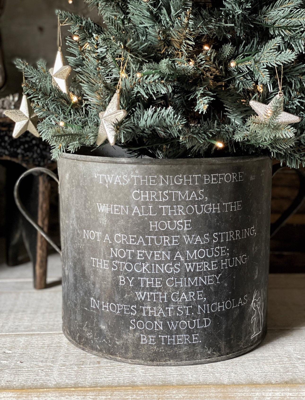 A beautiful heirloom vintage galvanised tub hand painted using traditional sign writer’s techniques and materials with mouse illustration