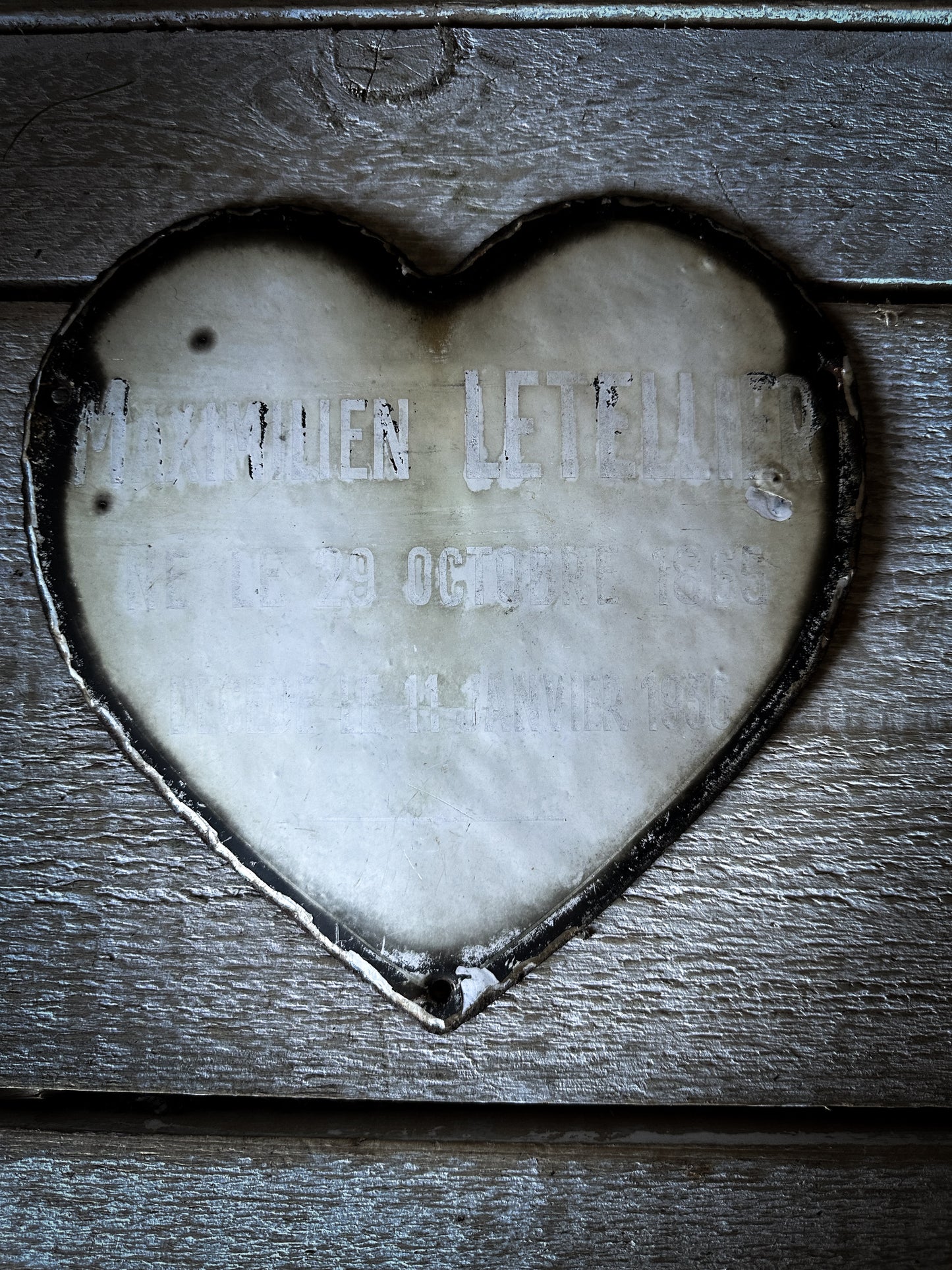 A Vintage French Enamel Heart Memorial Plaque