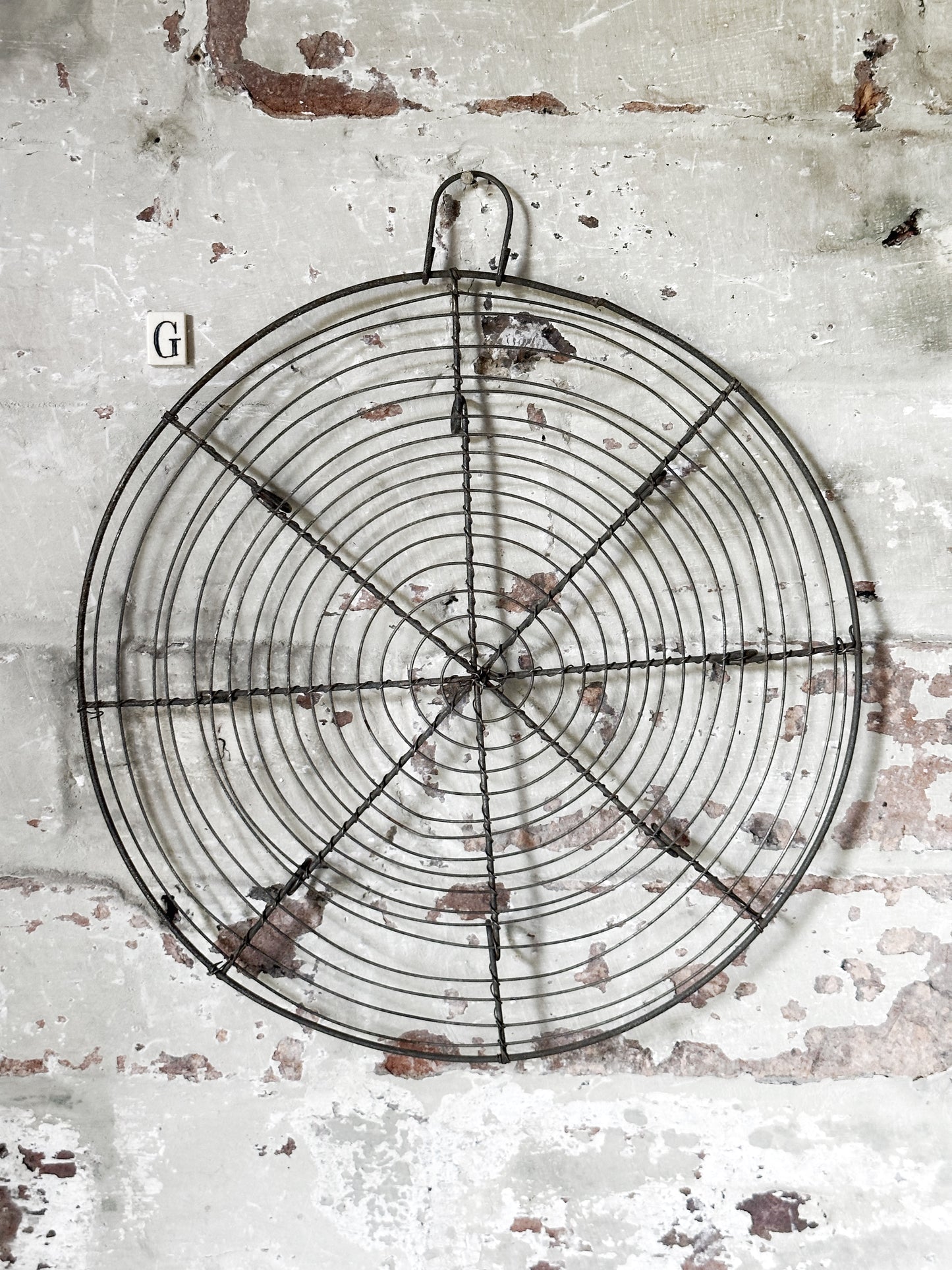 Lovely French vintage round cake rack, plateau, French pastry shop, france fil de fer
