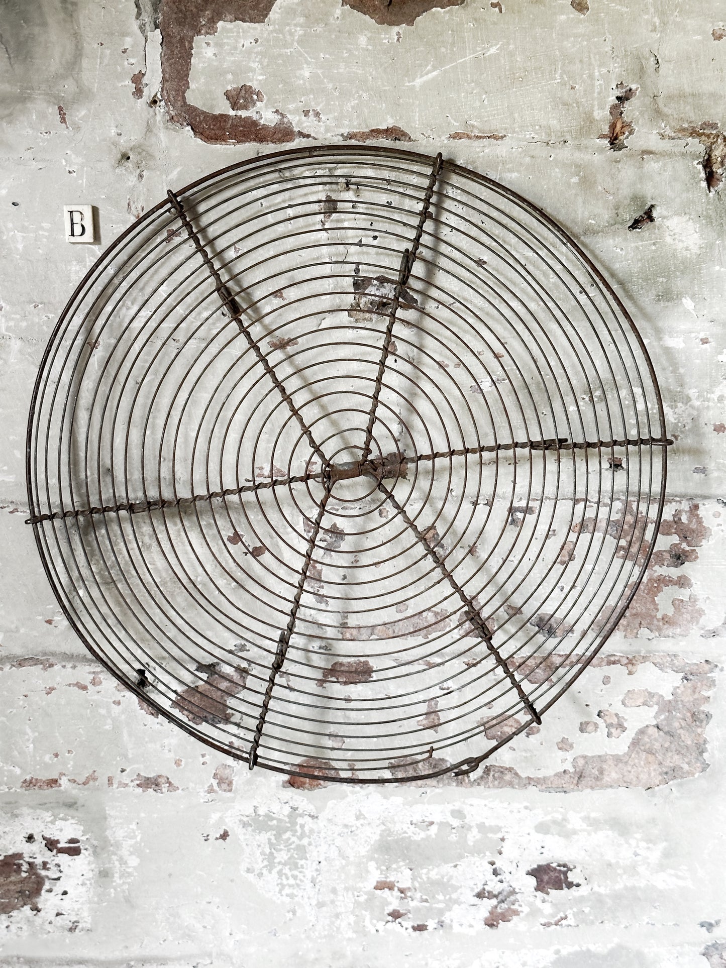 Lovely French vintage round cake rack, plateau, French pastry shop, france fil de fer