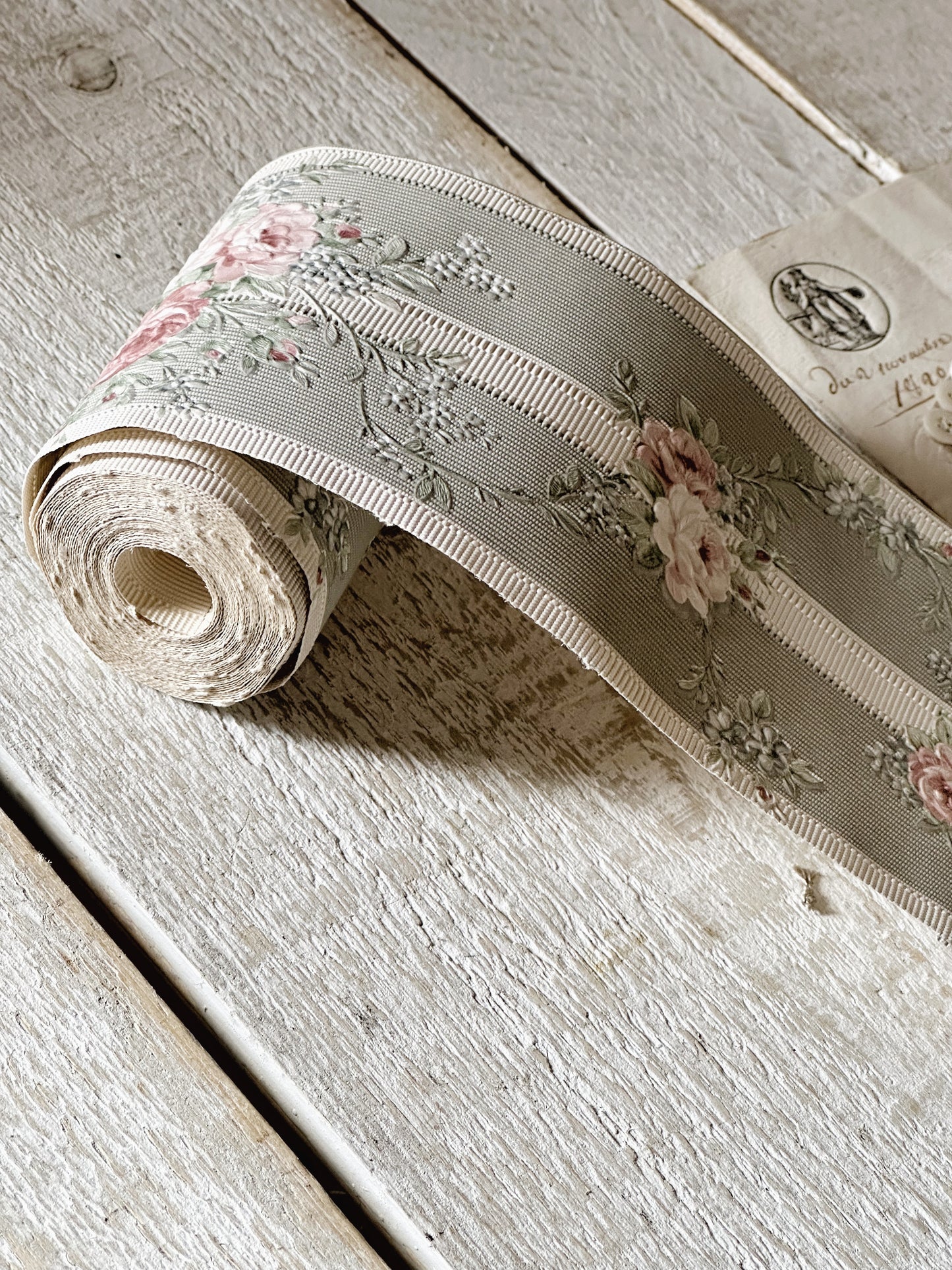 Vintage wallpaper border roll by the metre