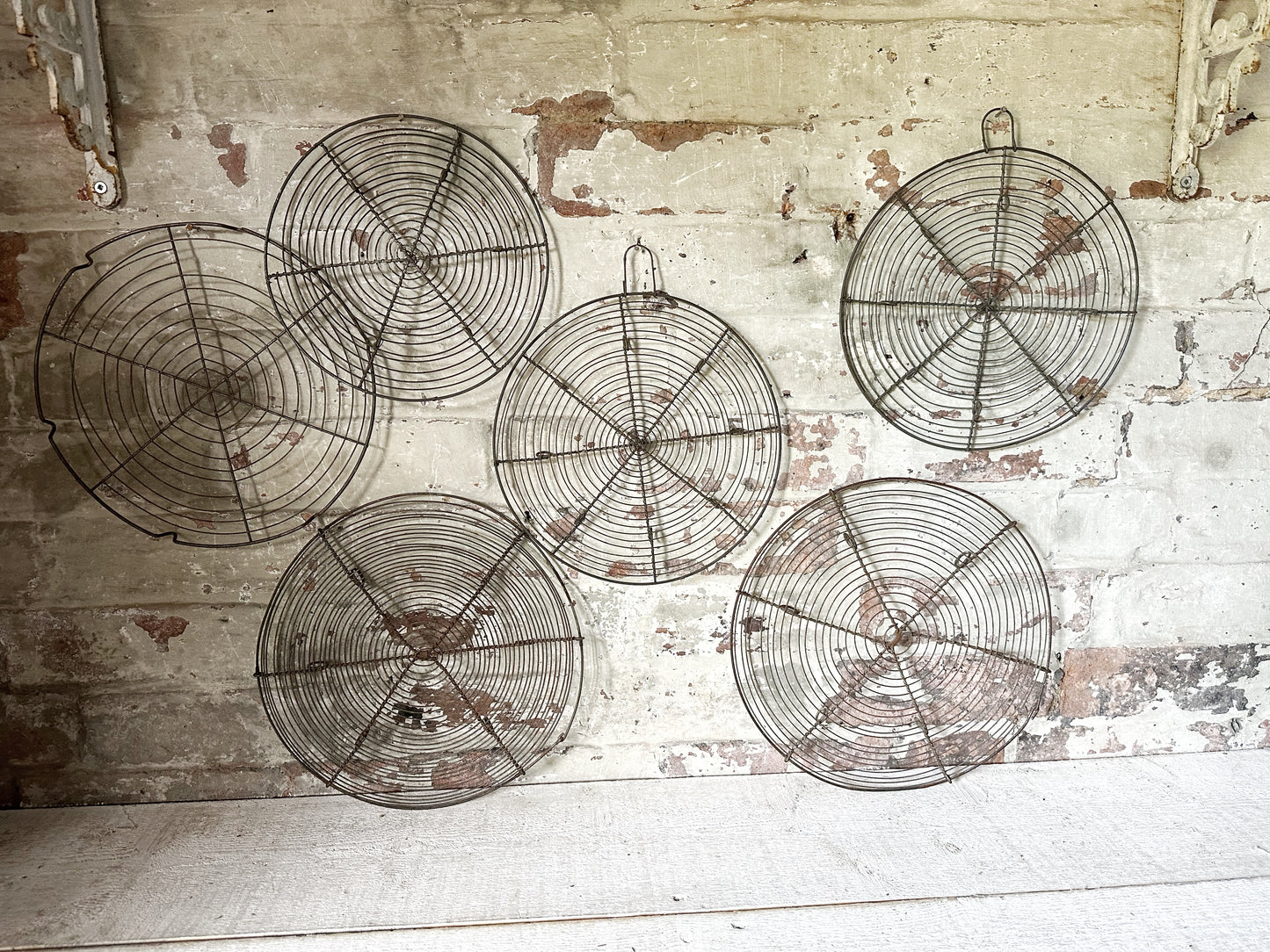 Lovely French vintage round cake rack, plateau, French pastry shop, france fil de fer