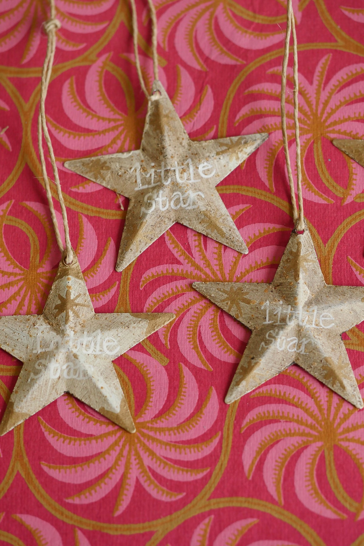 Hand Painted Folk Art medium Pressed Tin Barn Stars – Little Star