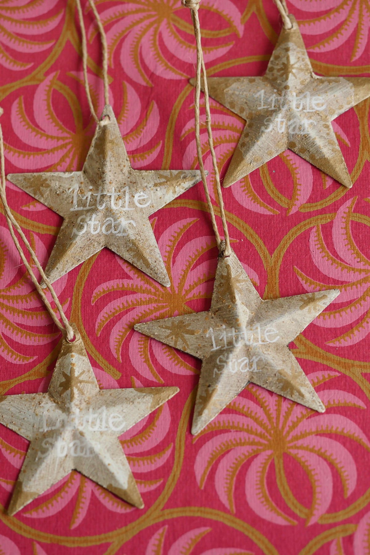 Hand Painted Folk Art medium Pressed Tin Barn Stars – Little Star
