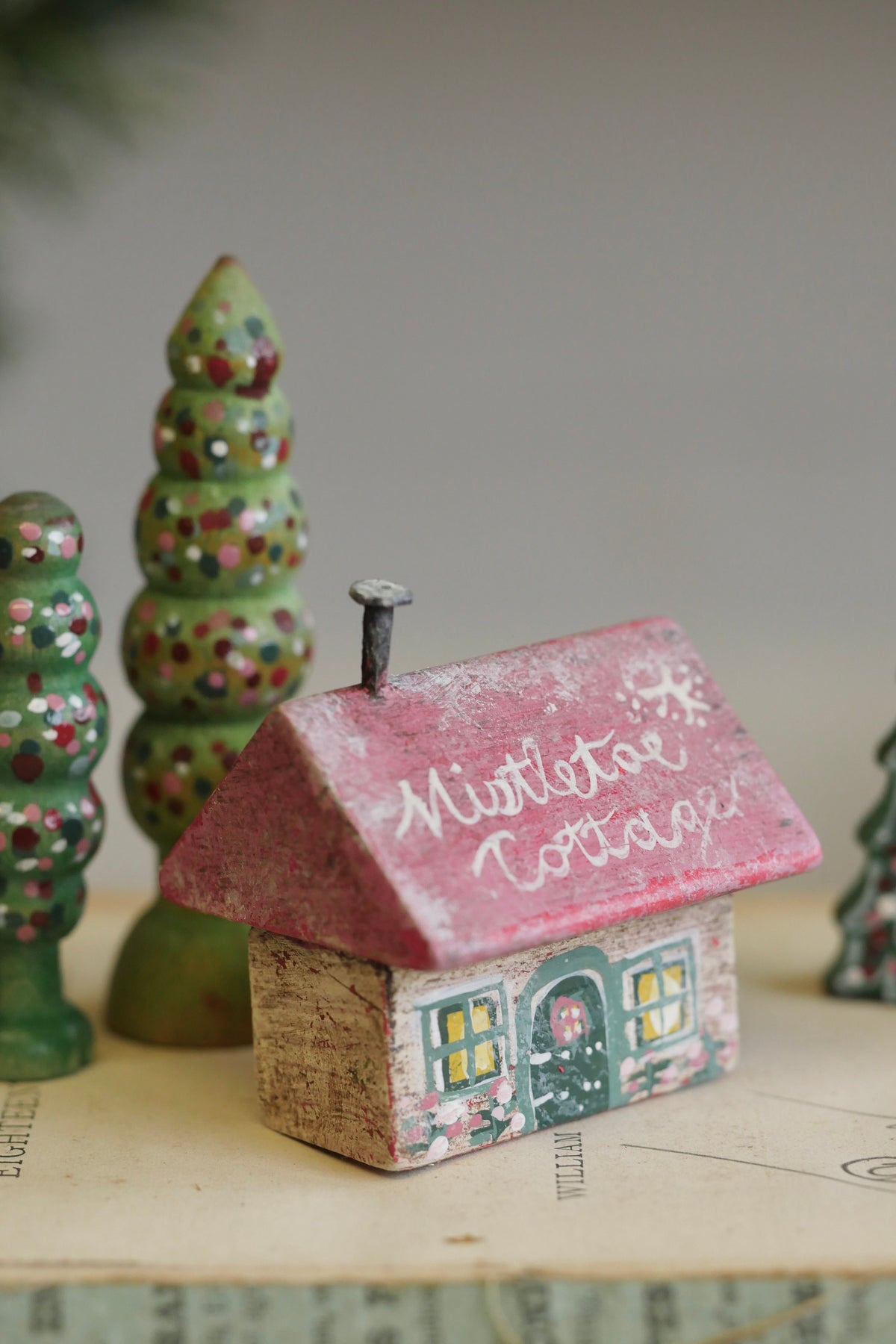 Reworked Vintage German Erzgebirge Christmas Houses – Mistletoe Cottage
