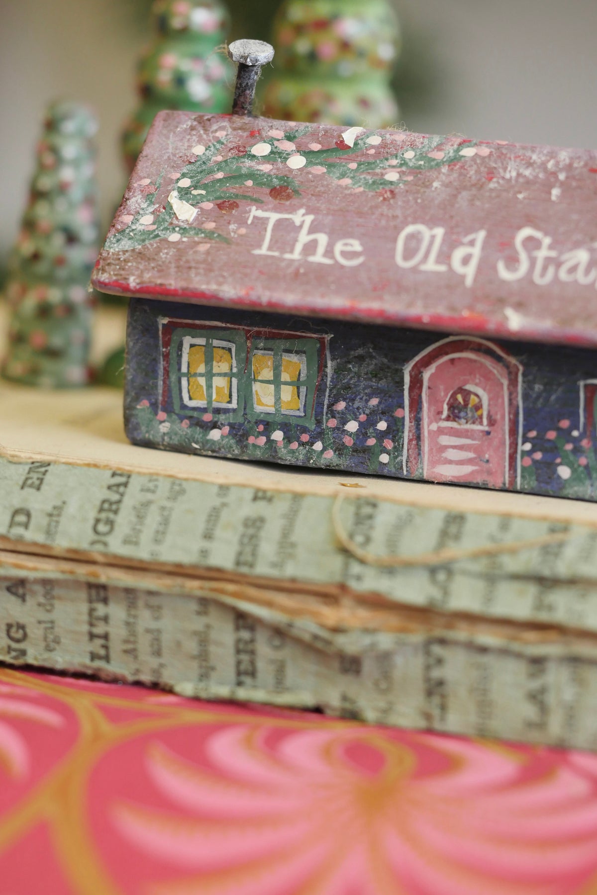 Reworked Vintage German Erzgebirge Christmas Houses – The Old Stables