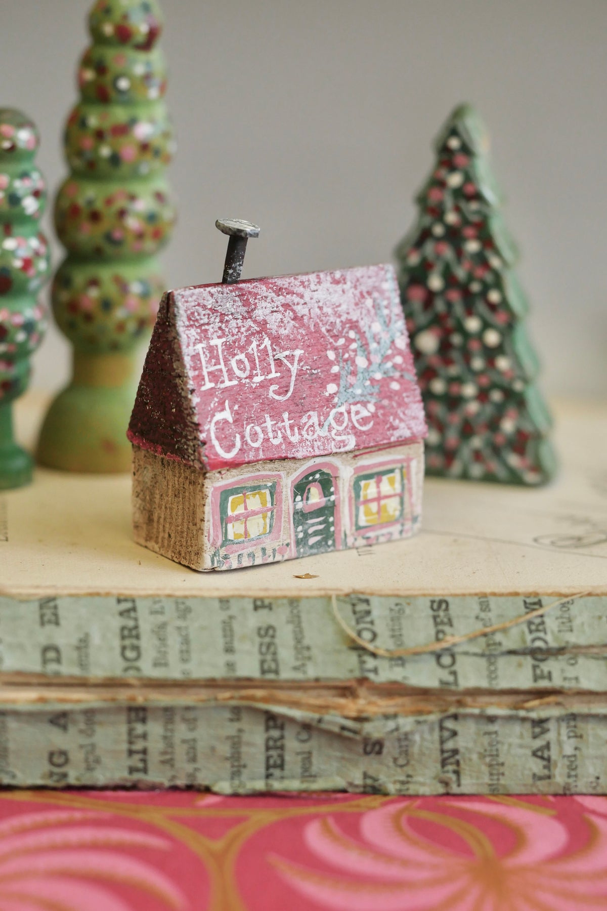 Reworked Vintage German Erzgebirge Christmas Houses – Holly Cottage