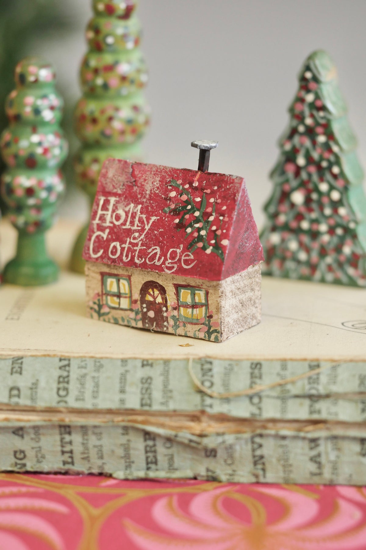 Reworked Vintage German Erzgebirge Christmas Houses – Holly Cottage