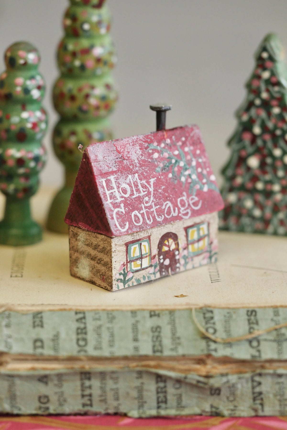 Reworked Vintage German Erzgebirge Christmas Houses – Holly Cottage