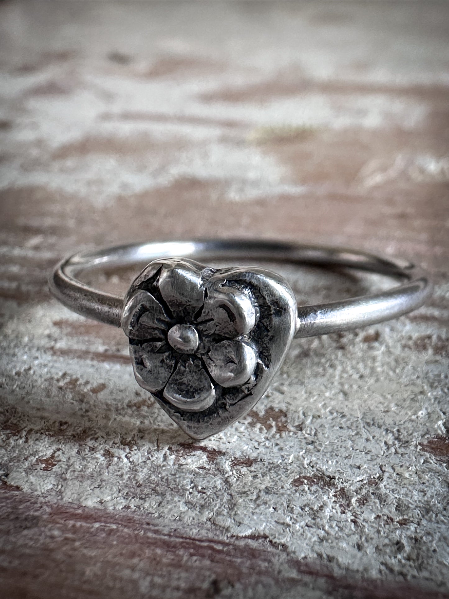Moon Garden Heart Ring – Fine Silver Floral Heart