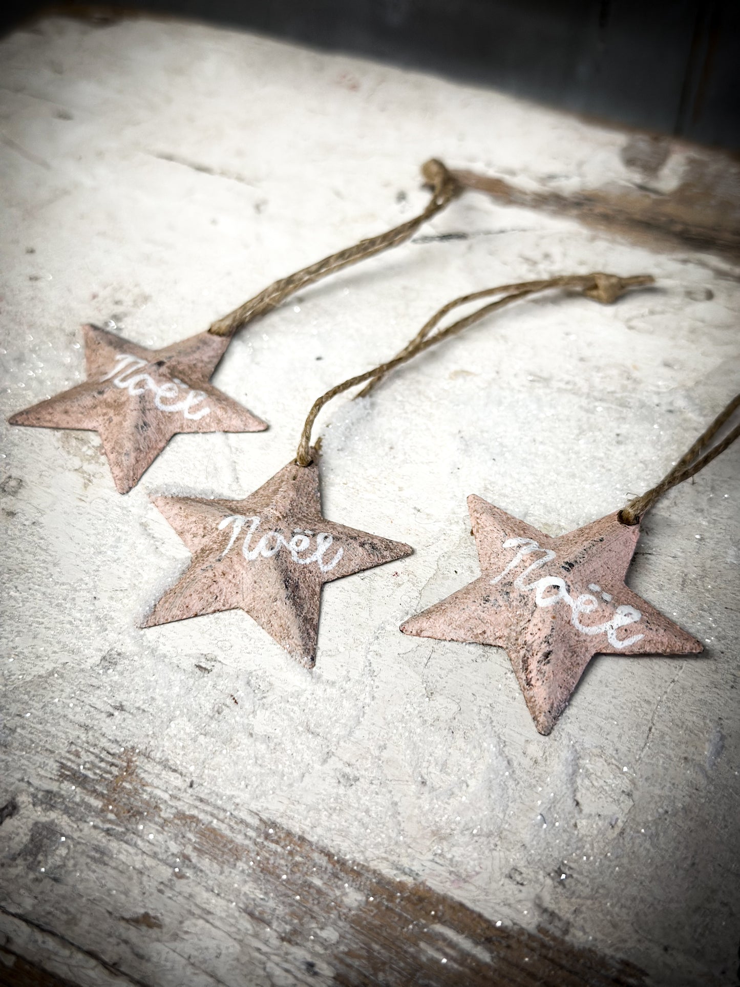 A Mini Pale Pink Tin Barn Star Christmas Decoration “Noël”