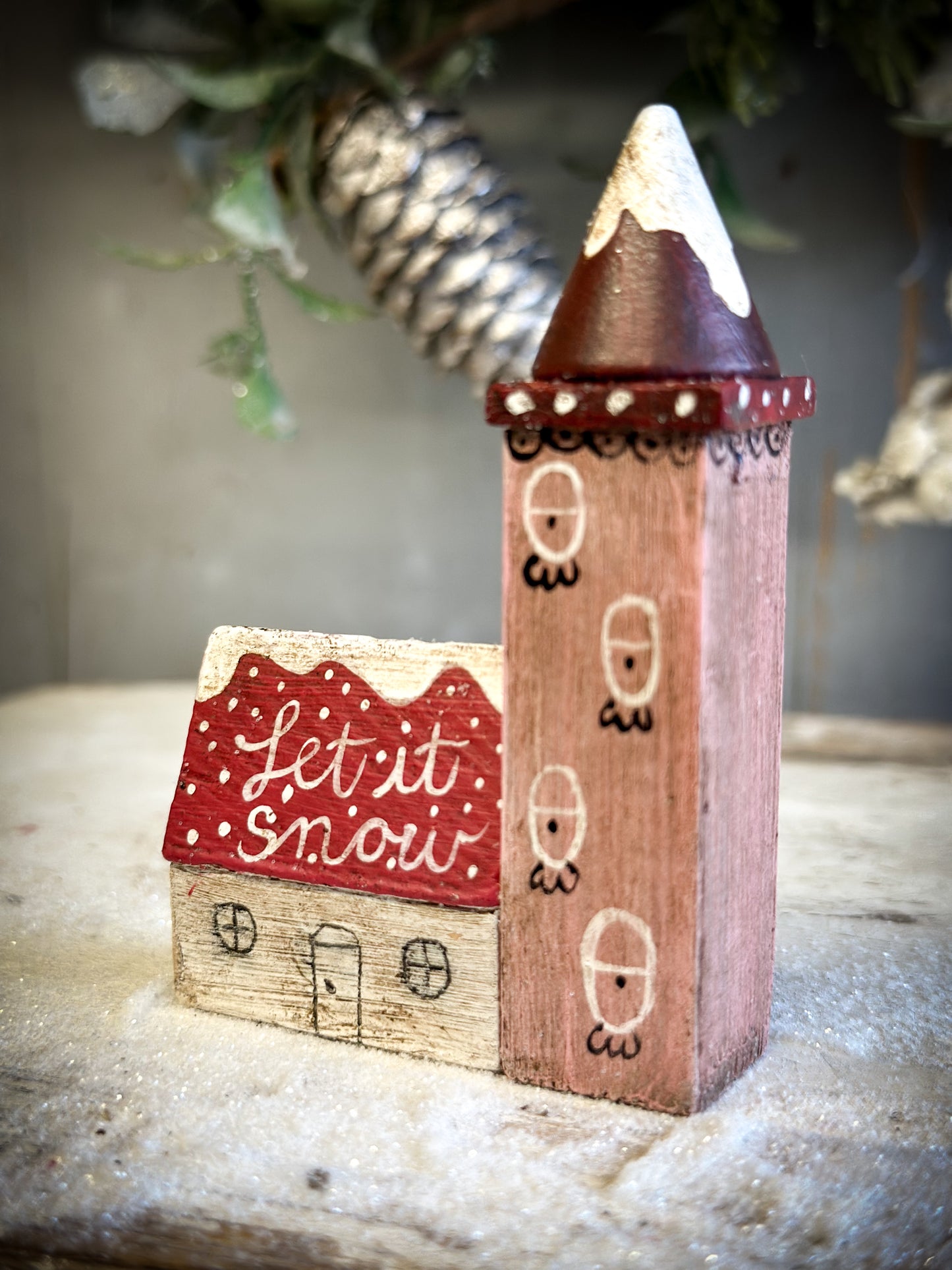 A Pretty Vintage German Erzgebirge Putz Wooden Village House