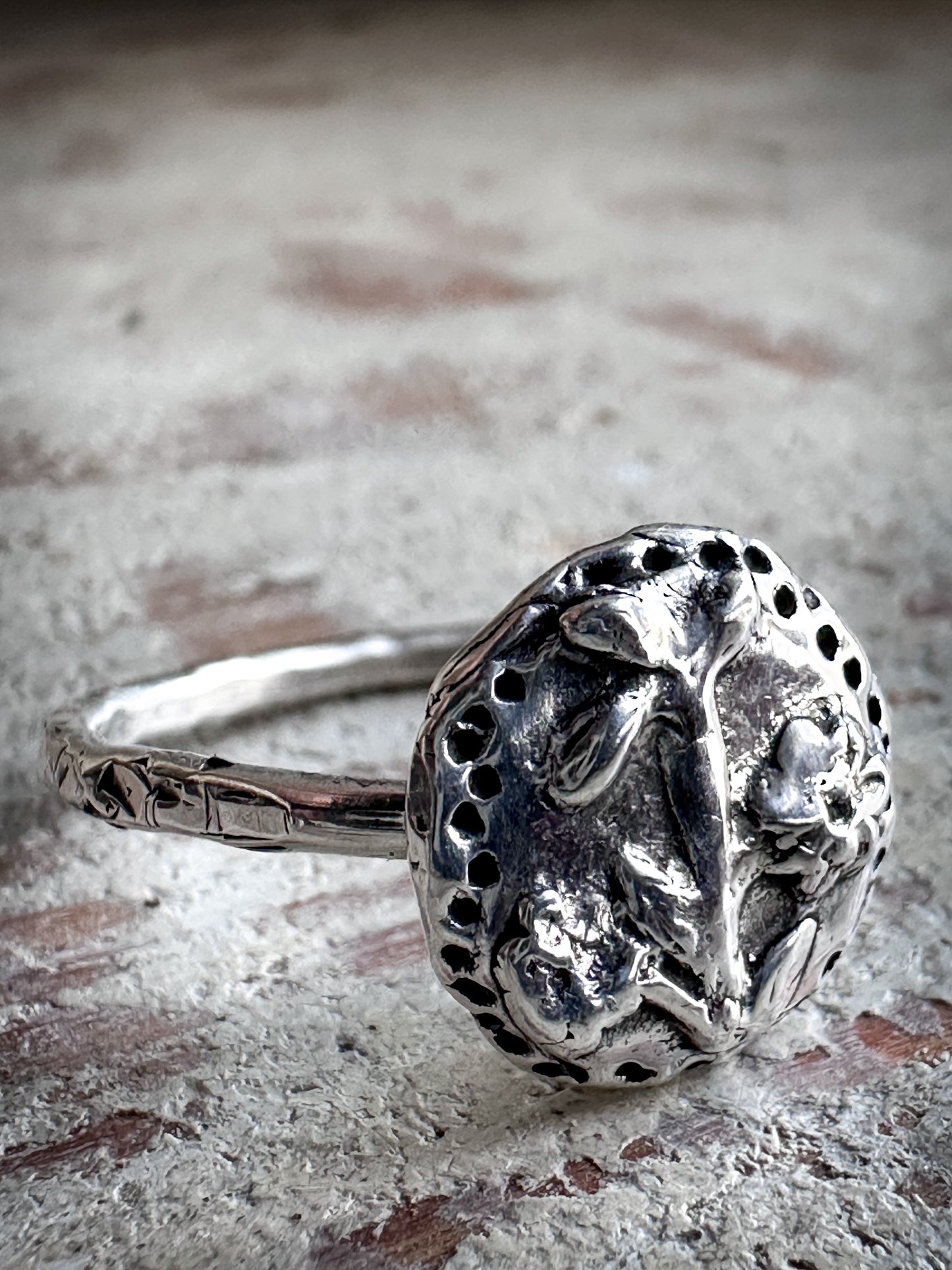 Moonlit Daffodil Ring Fine Silver Botanical Ring Antique Wedgwood Sprig