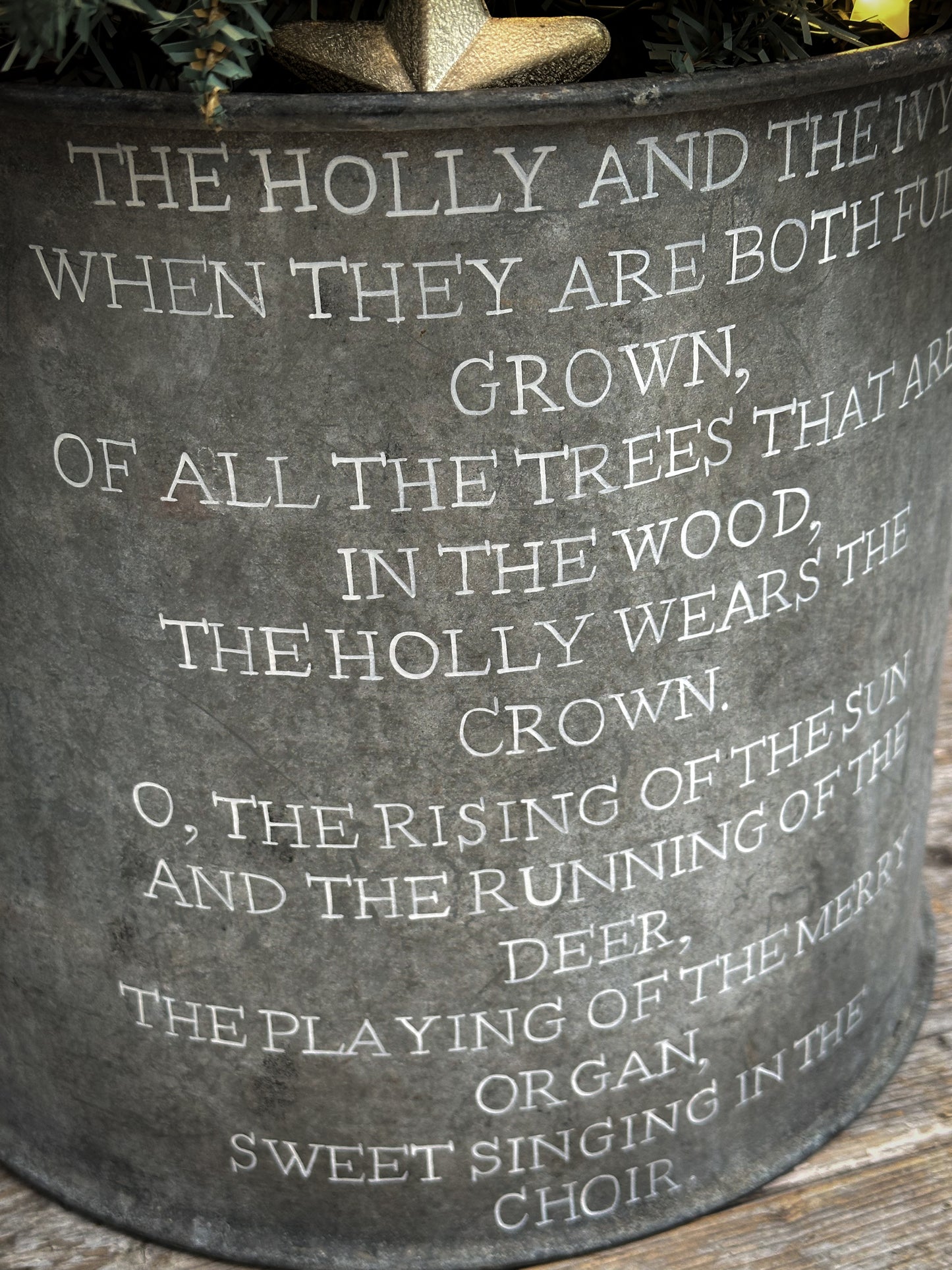 A beautiful heirloom vintage galvanised tub hand painted using traditional sign writer’s techniques and materials.