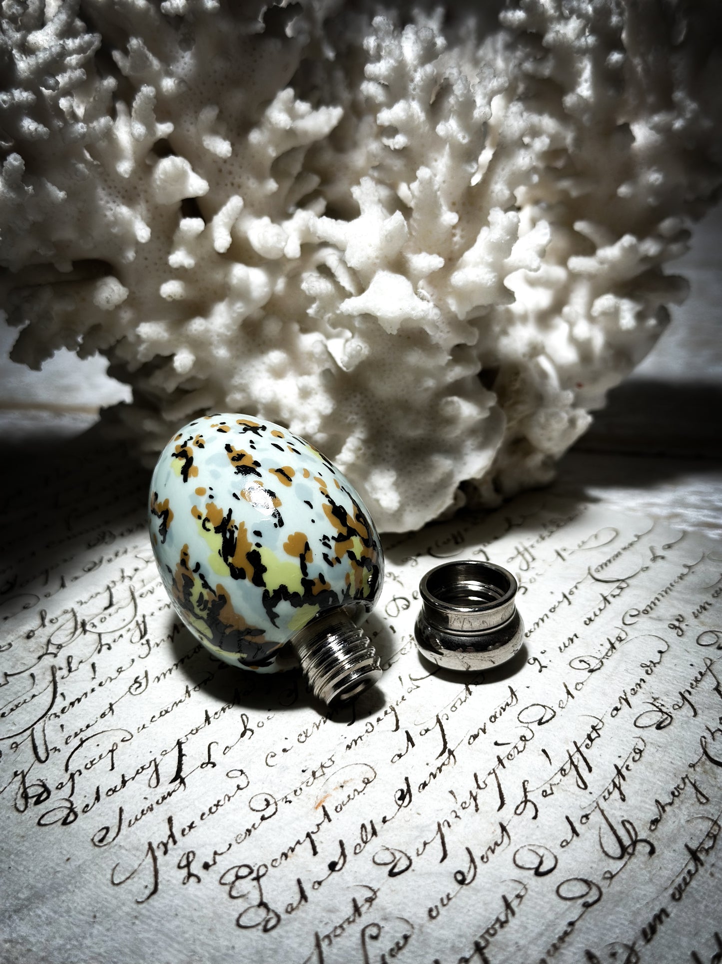 A Vintage Porcelain Bird’s Egg Scent Bottle