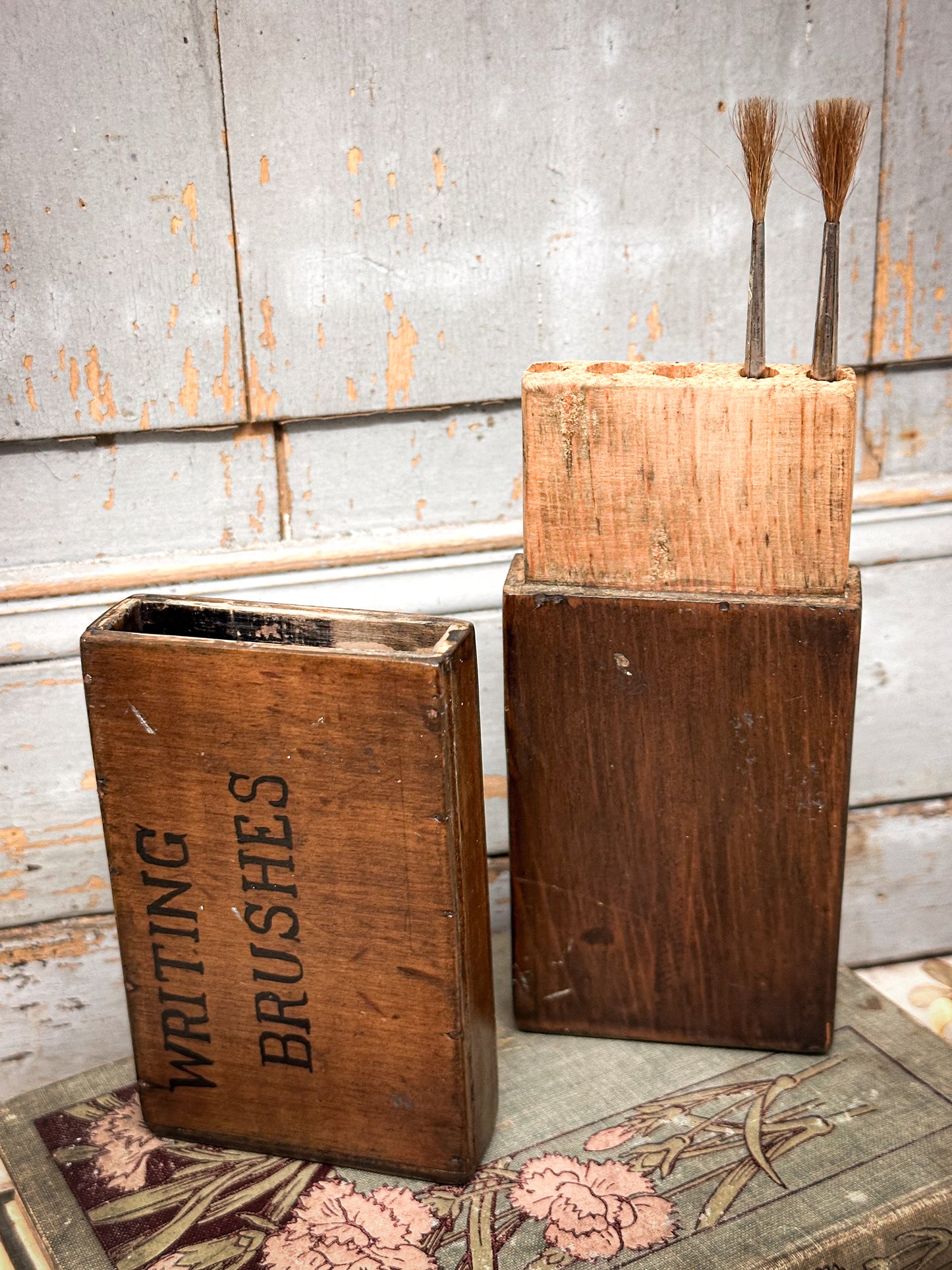 Antique Wooden Writing Brush Box – Hand-Painted Lettering | Typography & Stationery Collectors