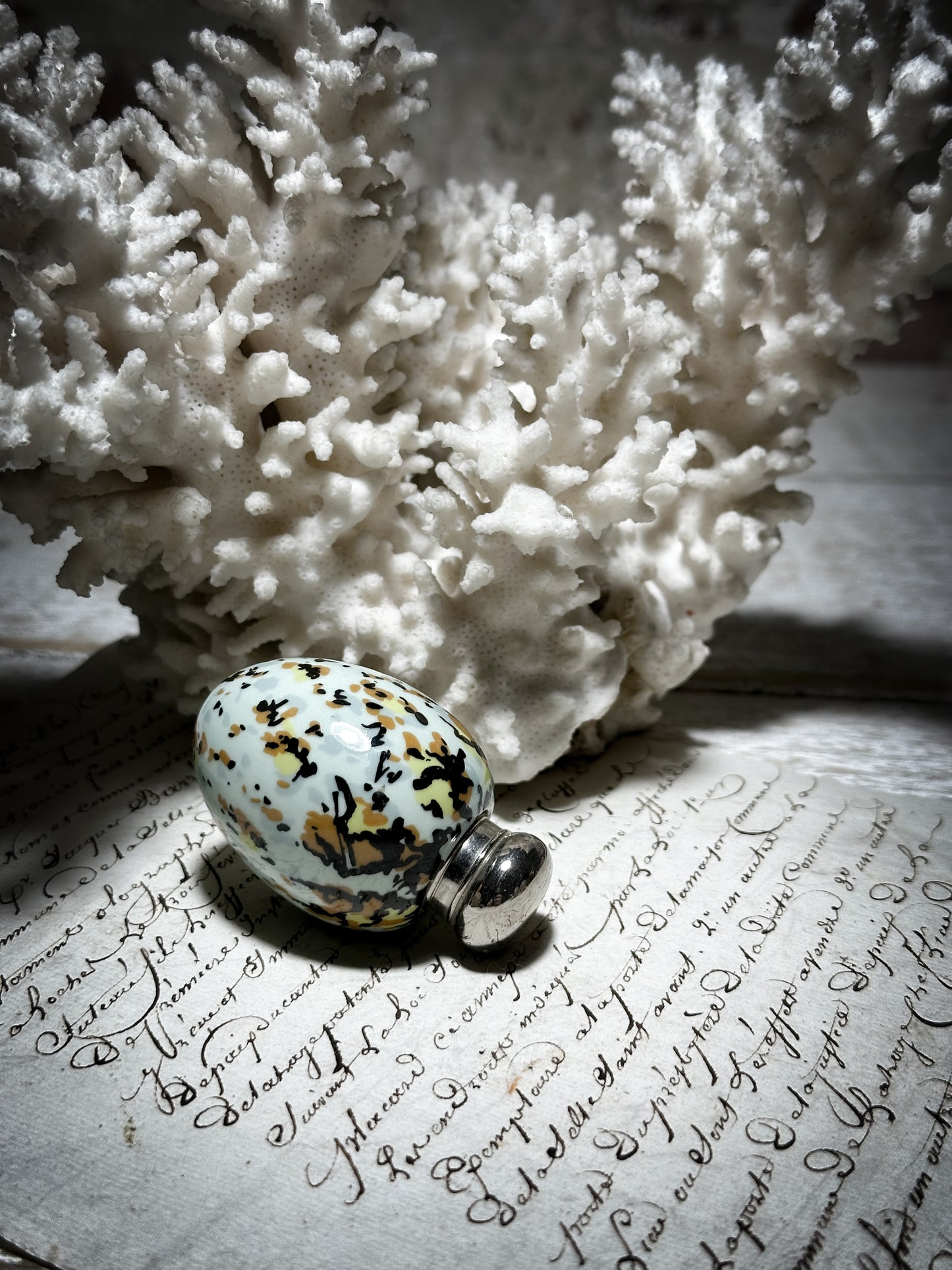 A Vintage Porcelain Bird’s Egg Scent Bottle