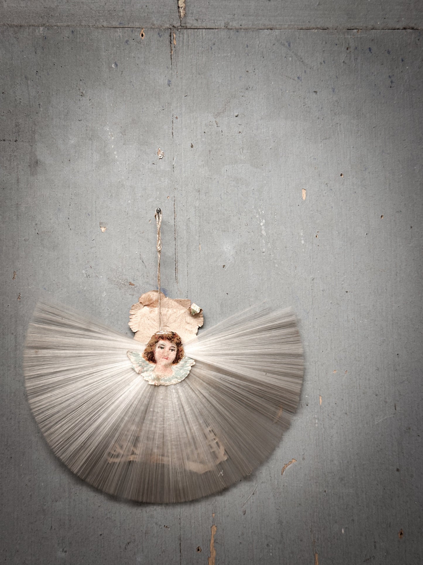 Antique German Spun-Glass Fan Ornament with Victorian Angels (c. 1890–1910)