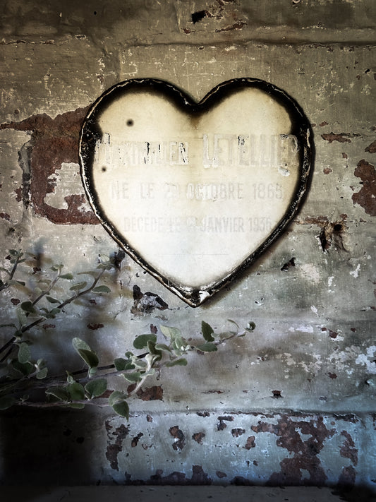 A Vintage French Enamel Heart Memorial Plaque