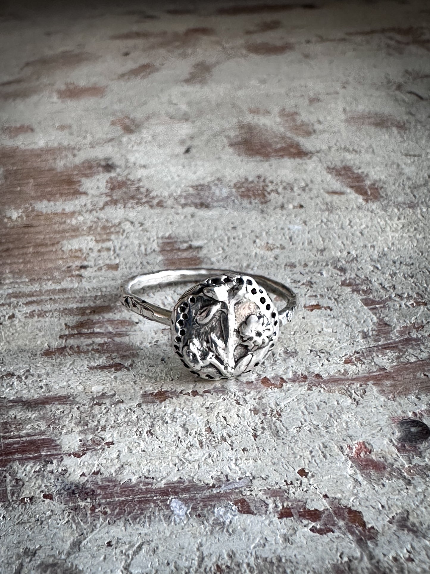 Moonlit Daffodil Ring Fine Silver Botanical Ring Antique Wedgwood Sprig