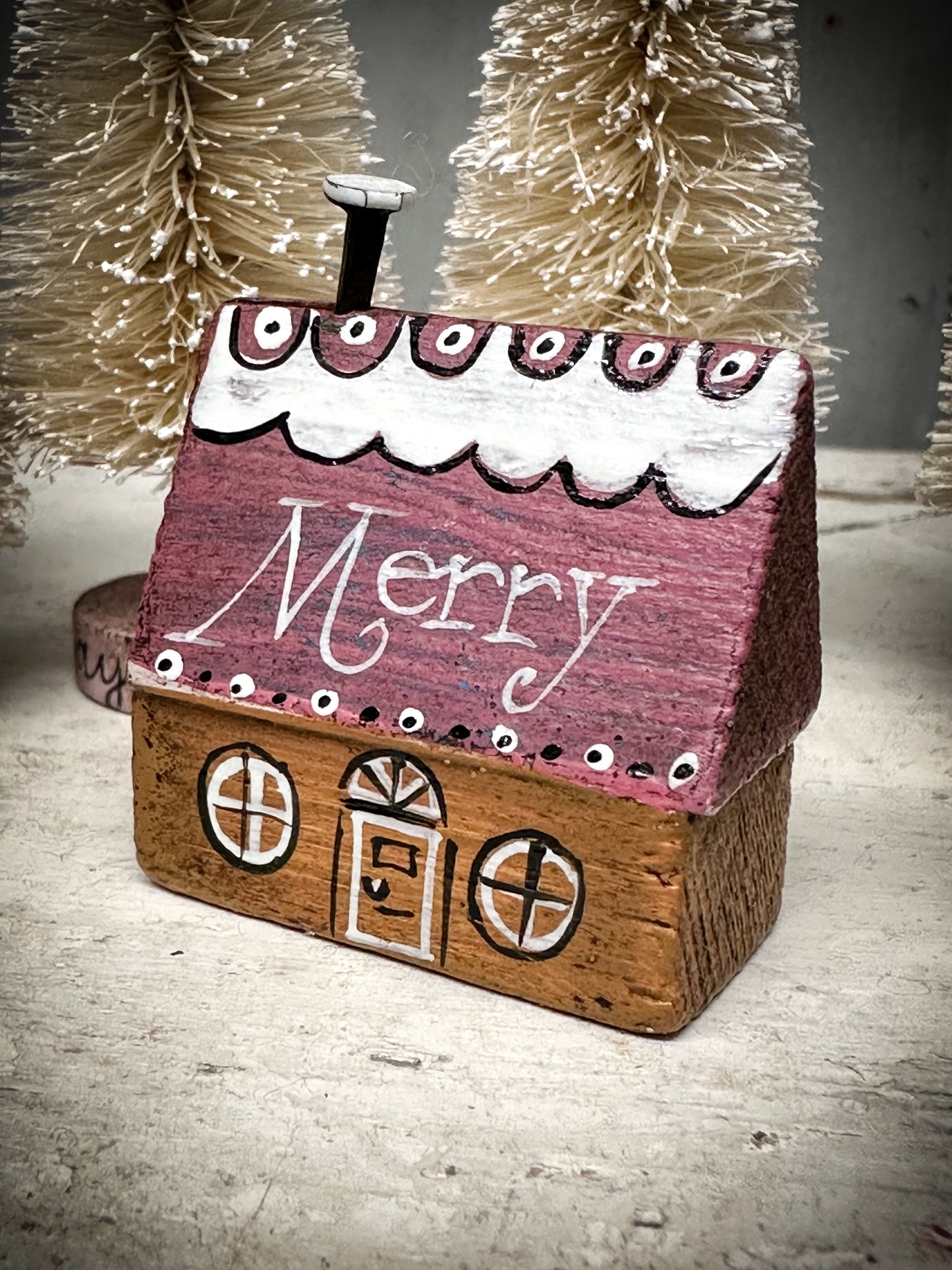 A small Vintage German Erzgebirge Putz Wooden Village House “Merry”