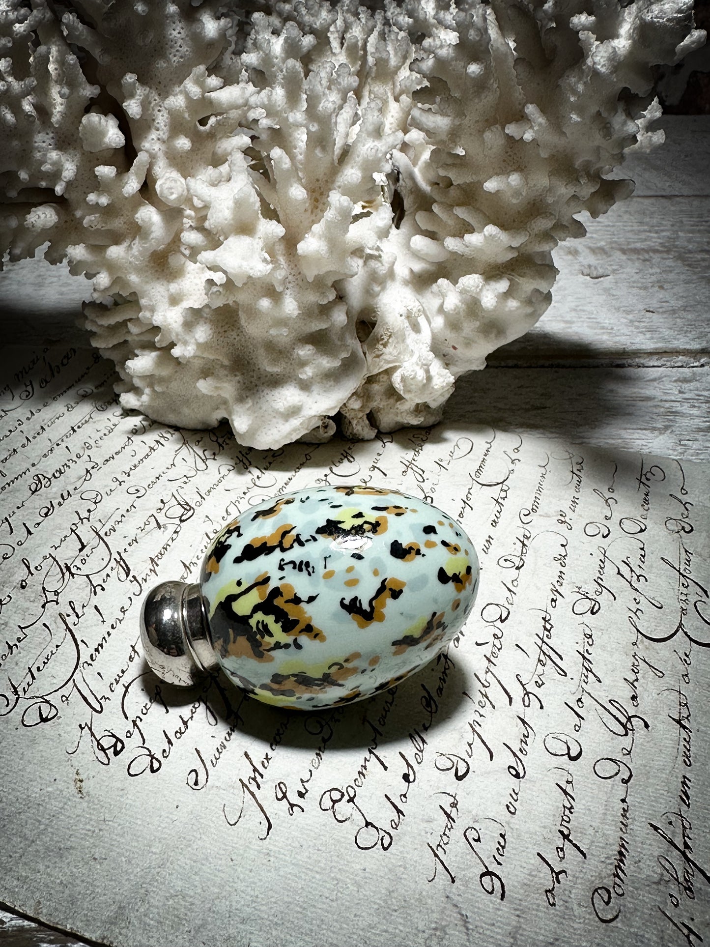 A Vintage Porcelain Bird’s Egg Scent Bottle