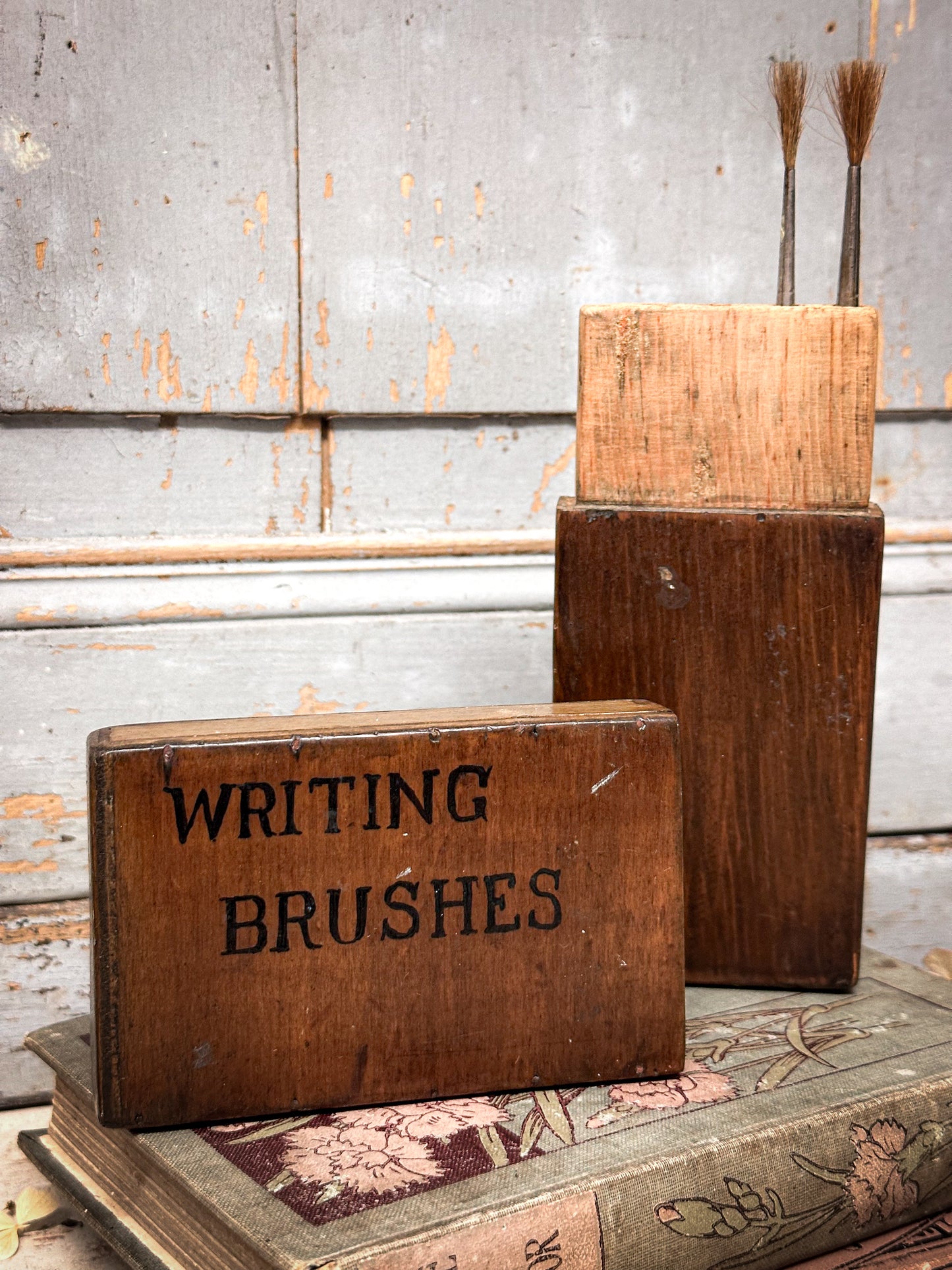 Antique Wooden Writing Brush Box – Hand-Painted Lettering | Typography & Stationery Collectors