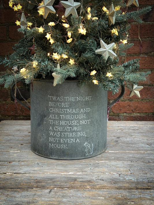 A beautiful heirloom vintage galvanised tub hand painted using traditional sign writer’s techniques and materials.