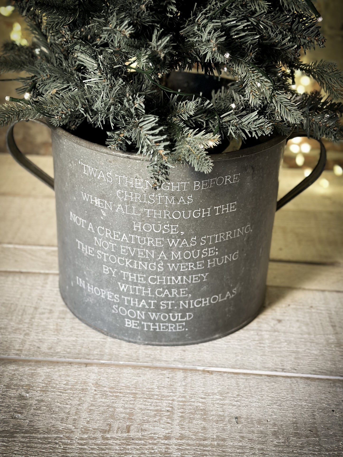 A beautiful heirloom vintage galvanised tub hand painted using traditional sign writer’s techniques and materials.