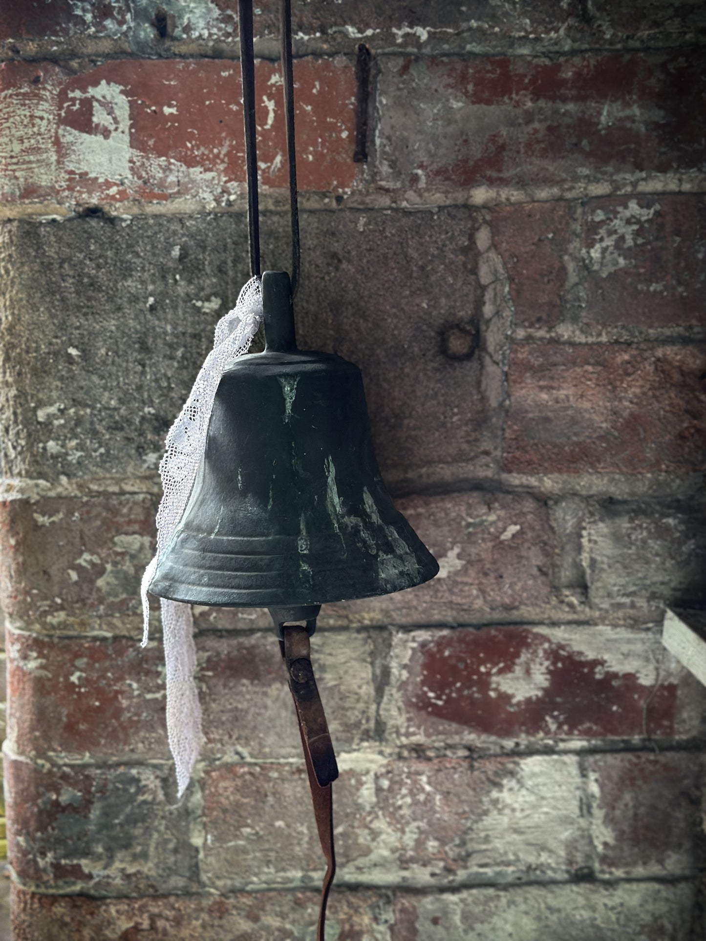 Vintage Brass Bell, Egyptian Scene, Beheading. Small Brass Bell, Made in  England -  UK