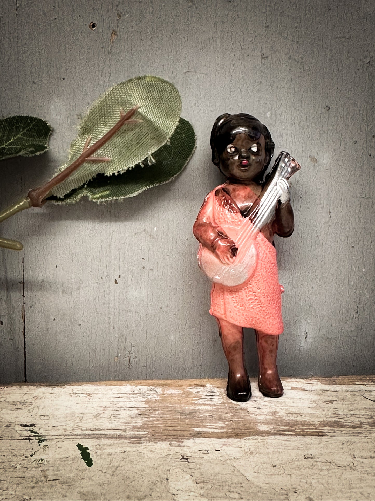 Rare Mid-Century Japanese Celluloid Musician Figurine – Hand-Painted – c.1930s–50s