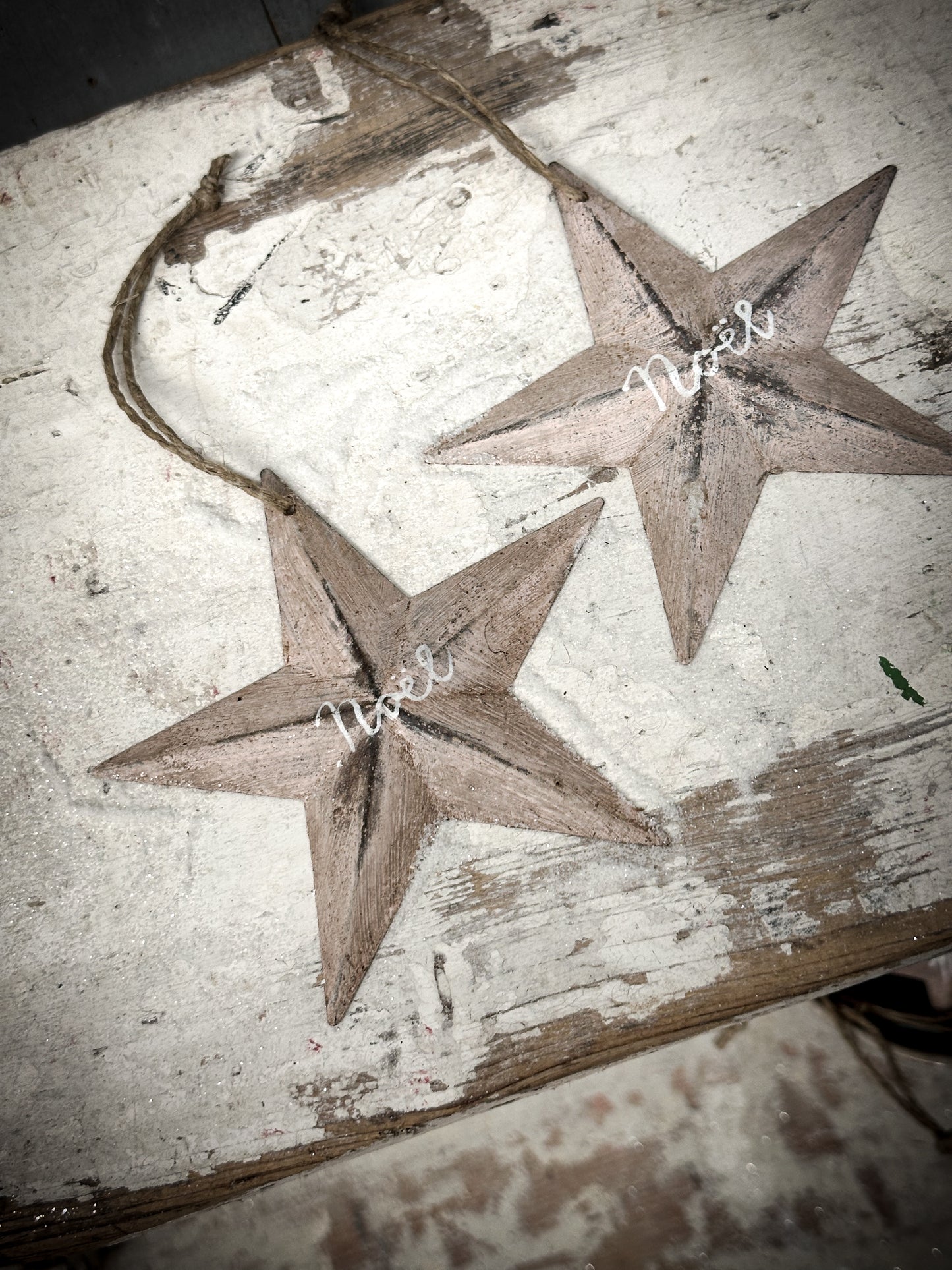 A Large Pale Pink Tin Barn Star Christmas Decoration “Noël”